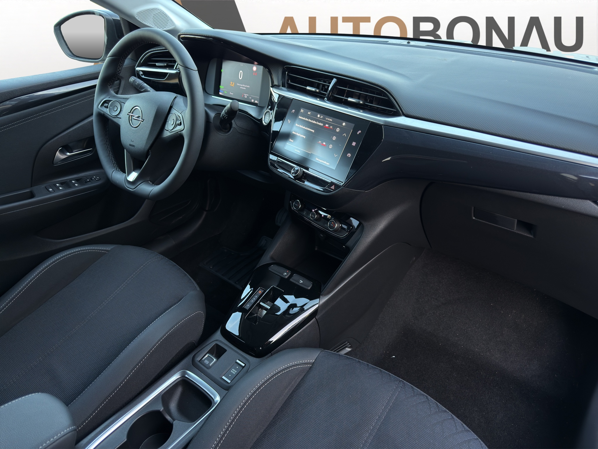 listing desktop thumbnail image 10