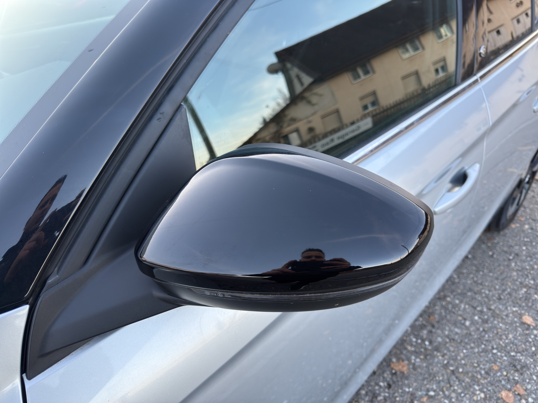 listing desktop thumbnail image 20