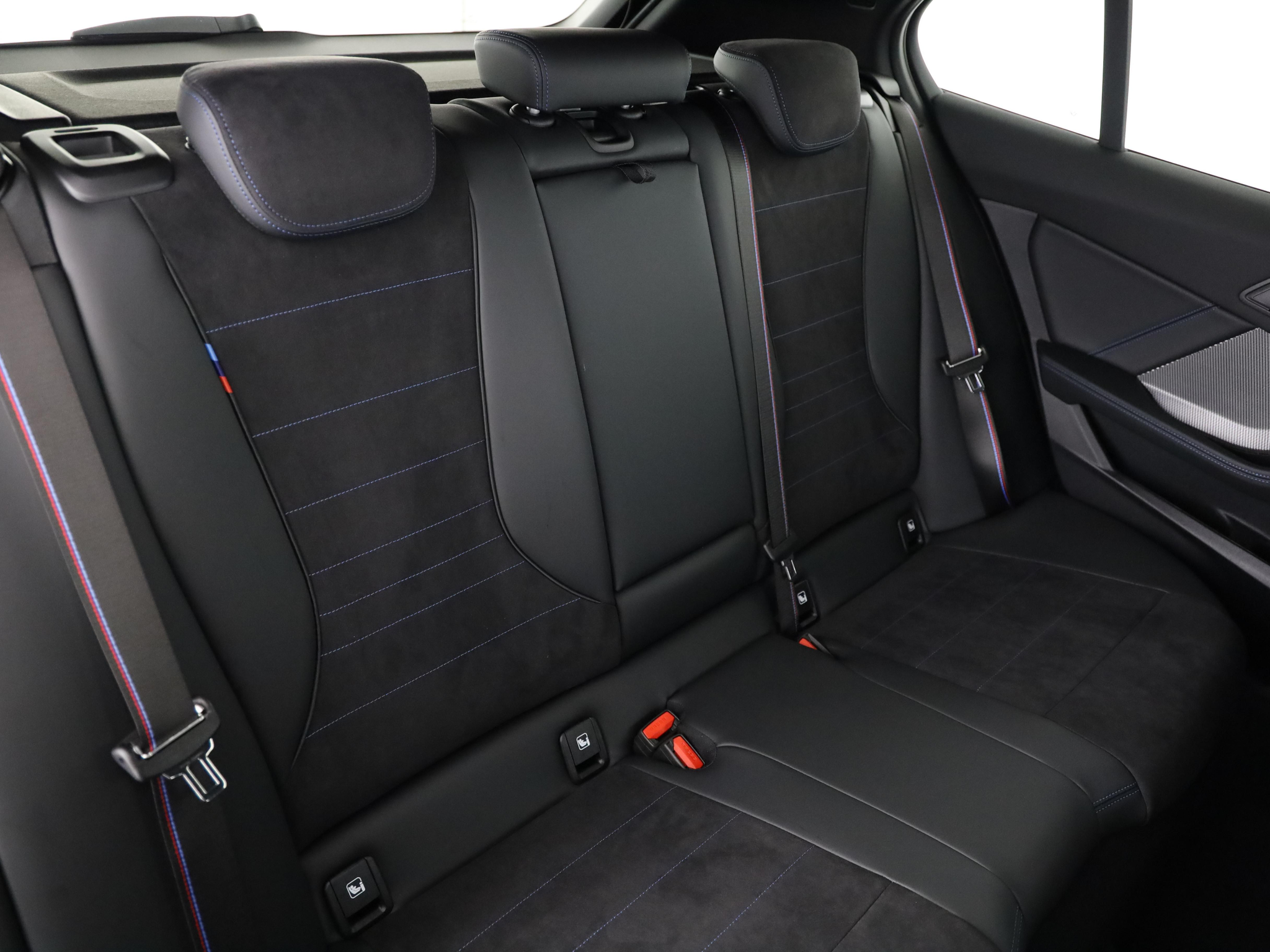 listing desktop thumbnail image 12