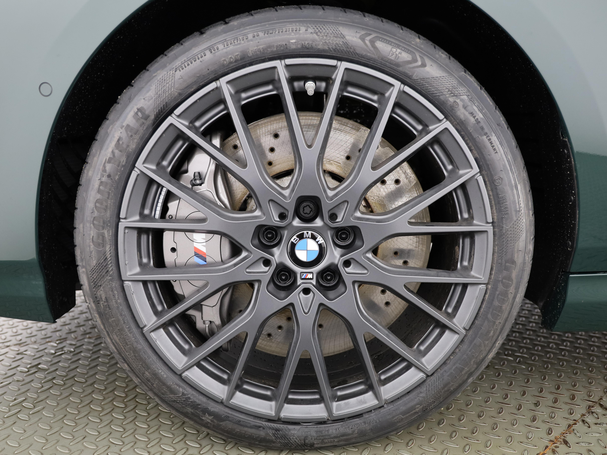 listing desktop thumbnail image 21