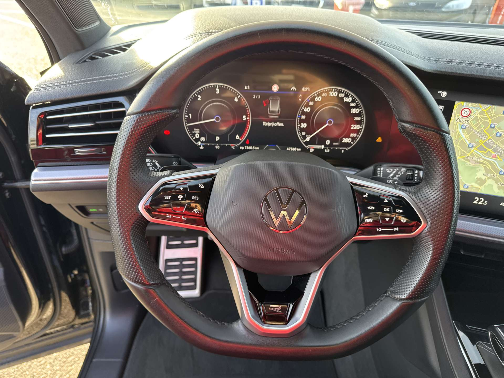 listing desktop thumbnail image 15