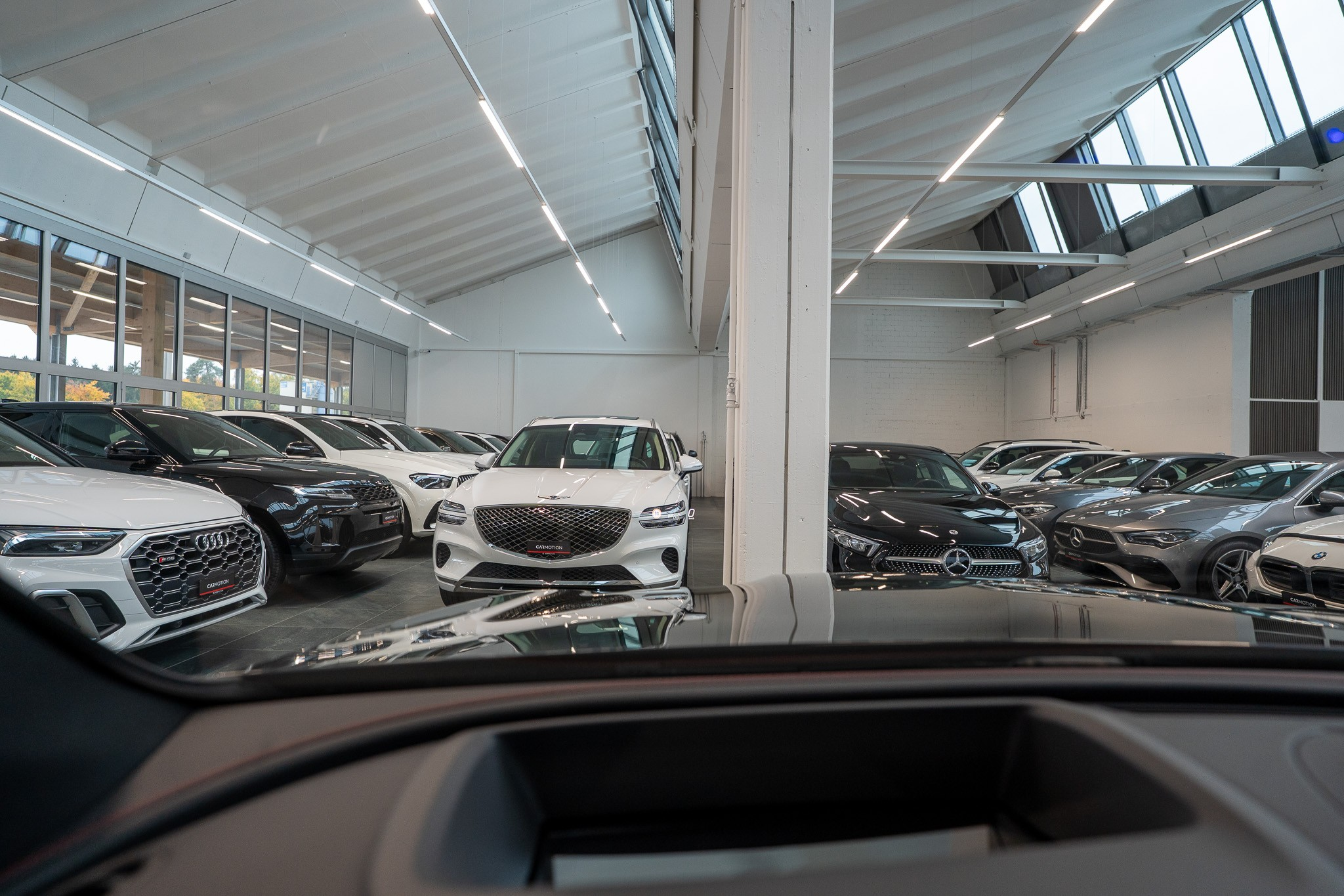 listing desktop thumbnail image 22