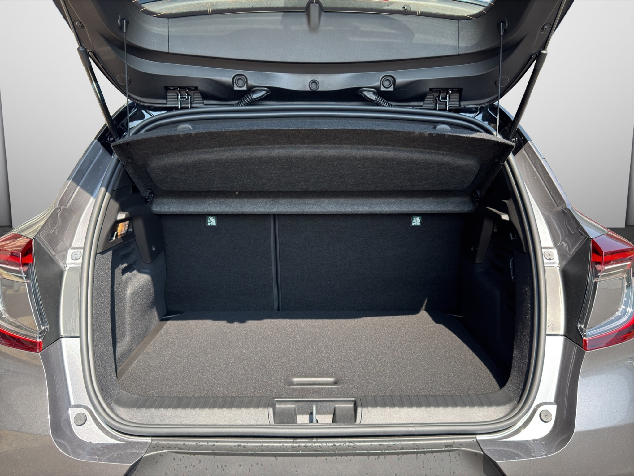 listing desktop thumbnail image 14