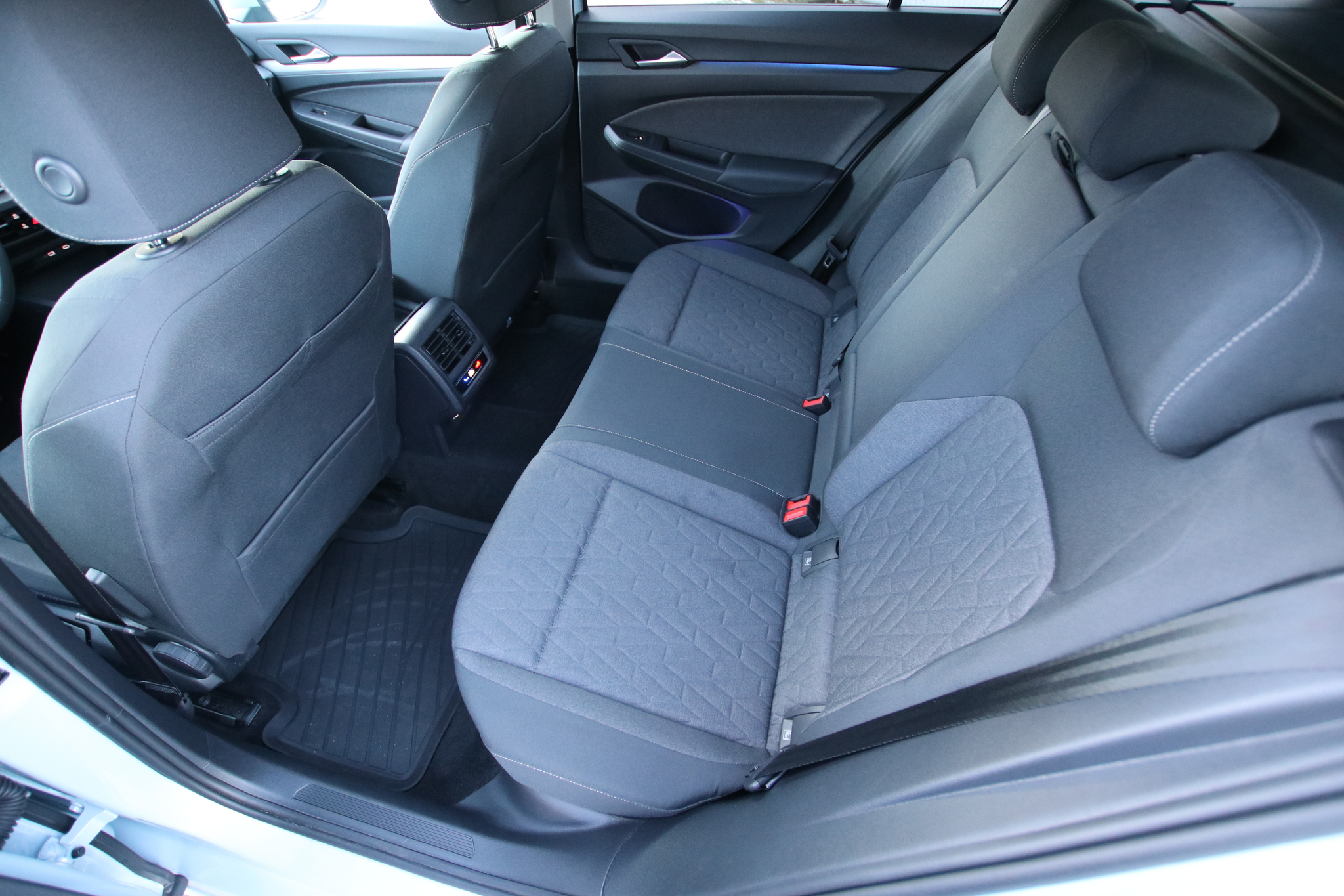 listing desktop thumbnail image 13