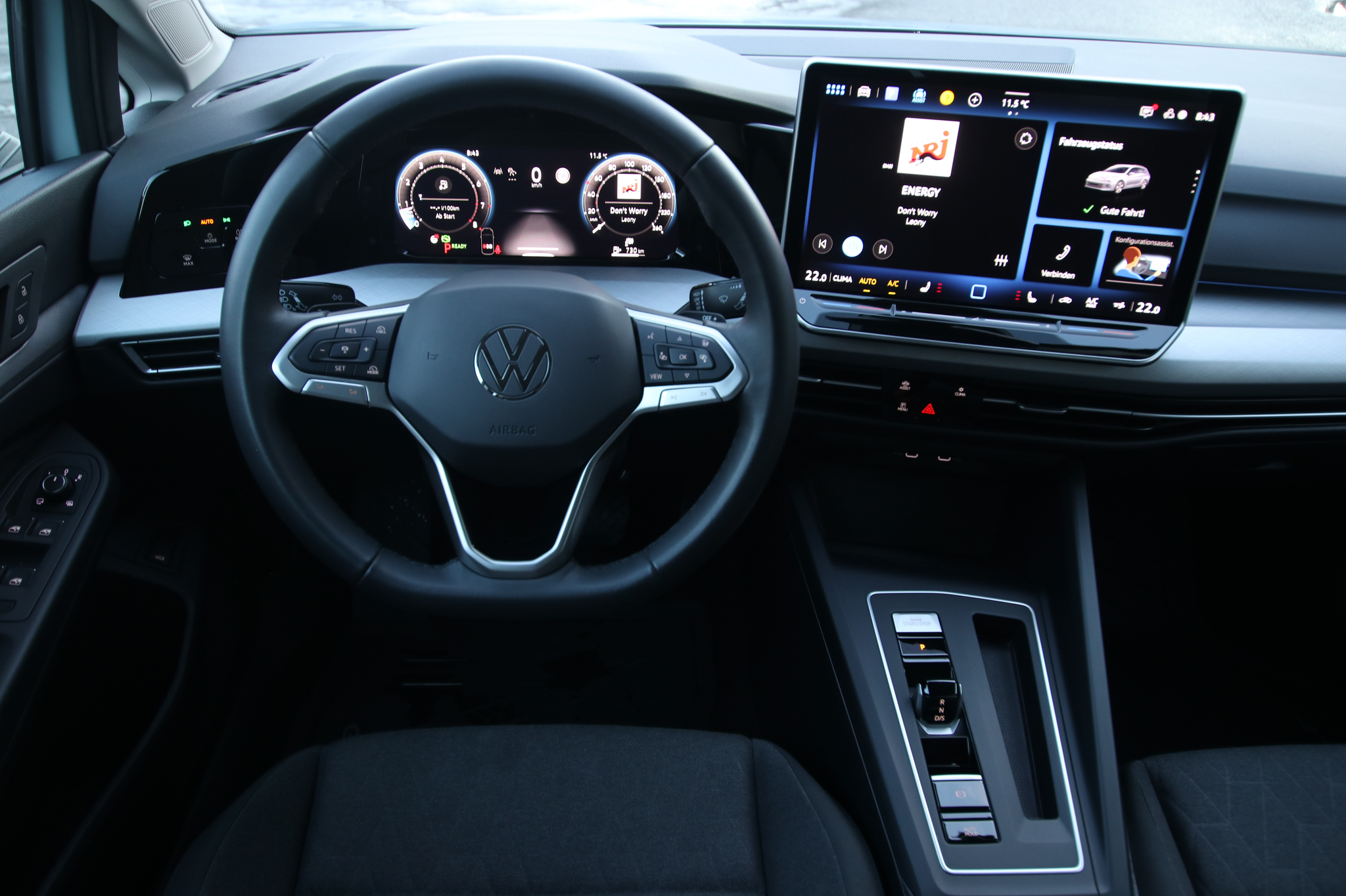 listing desktop thumbnail image 10