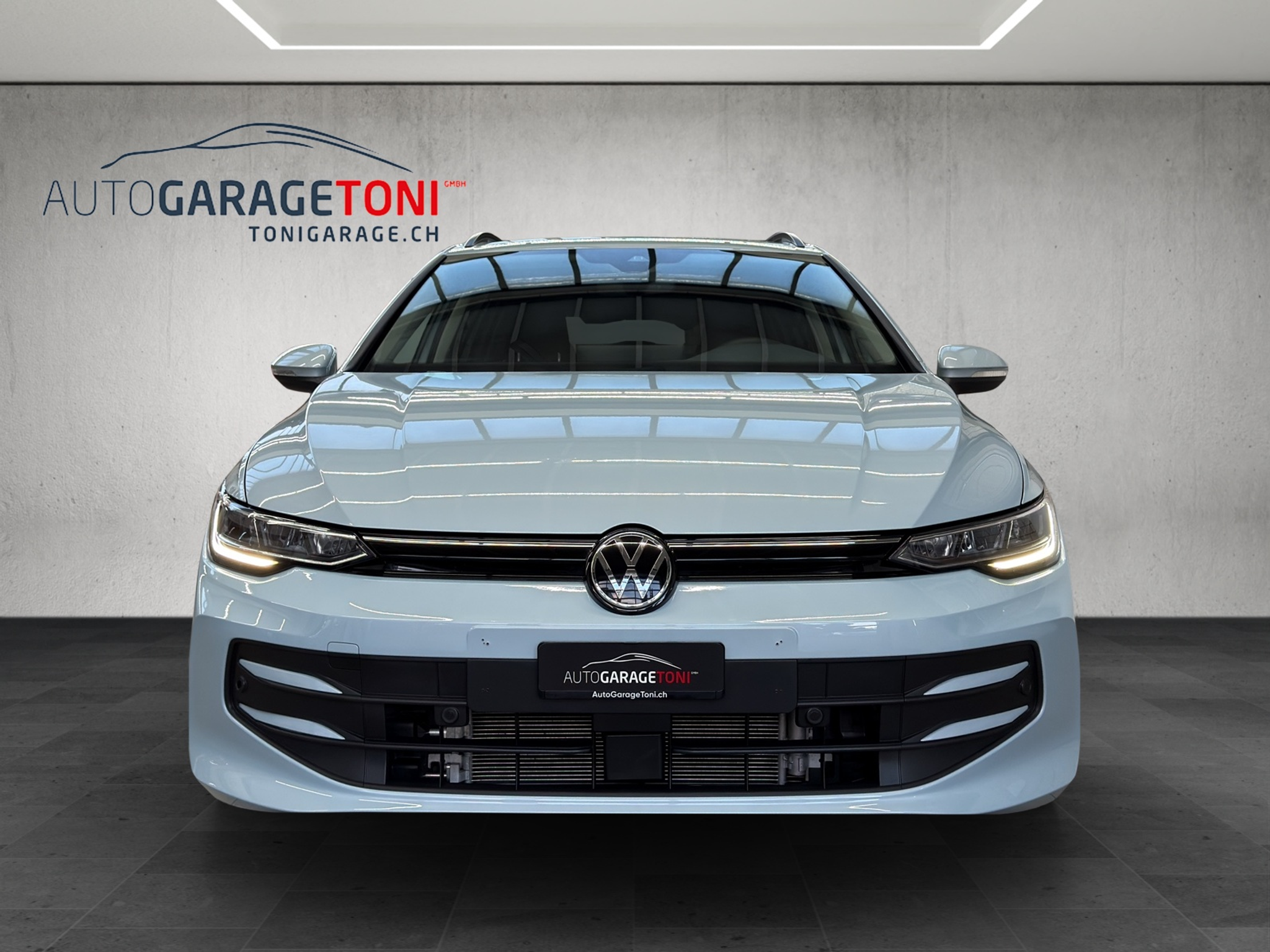 listing desktop thumbnail image 2