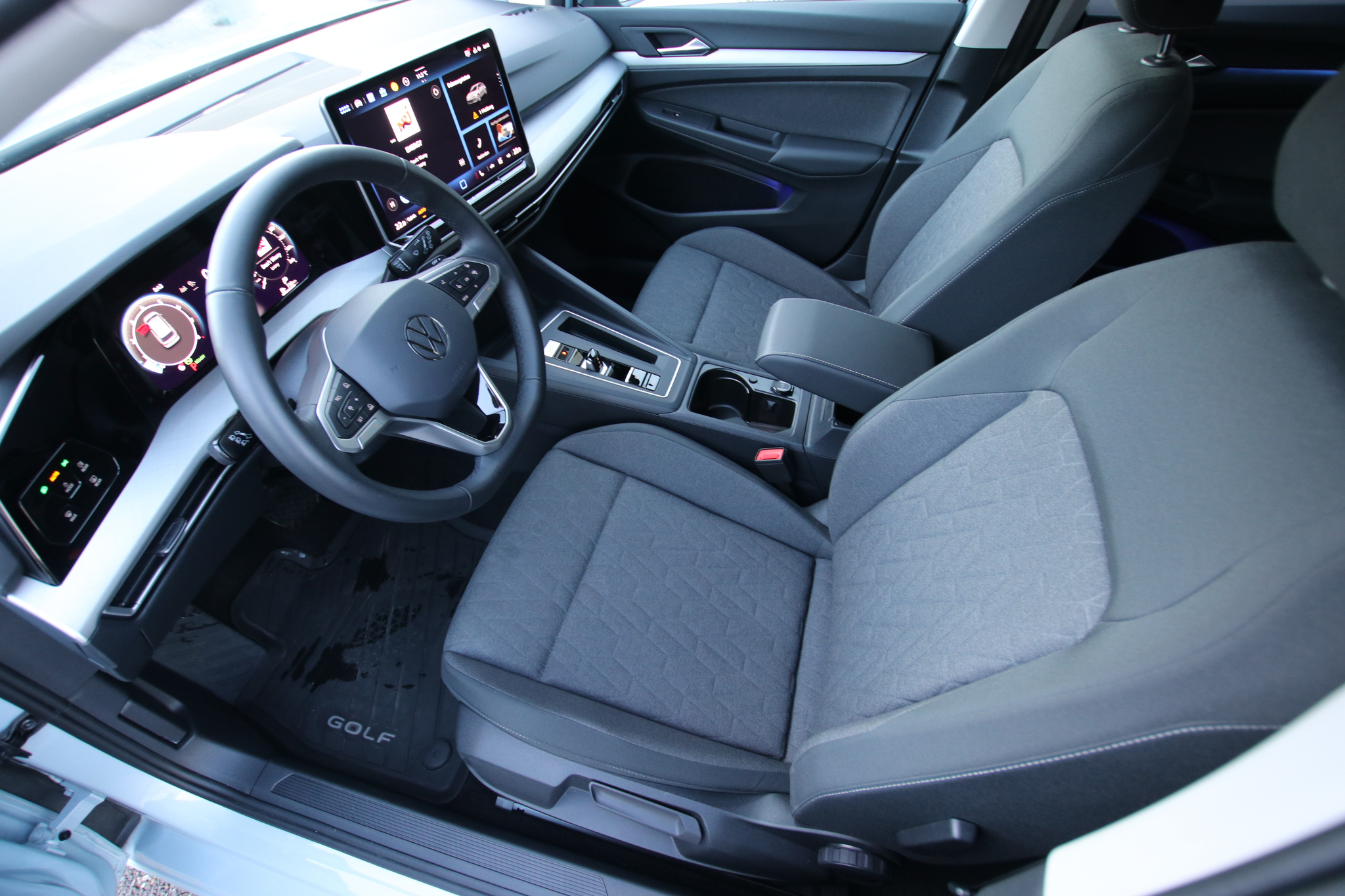 listing desktop thumbnail image 11