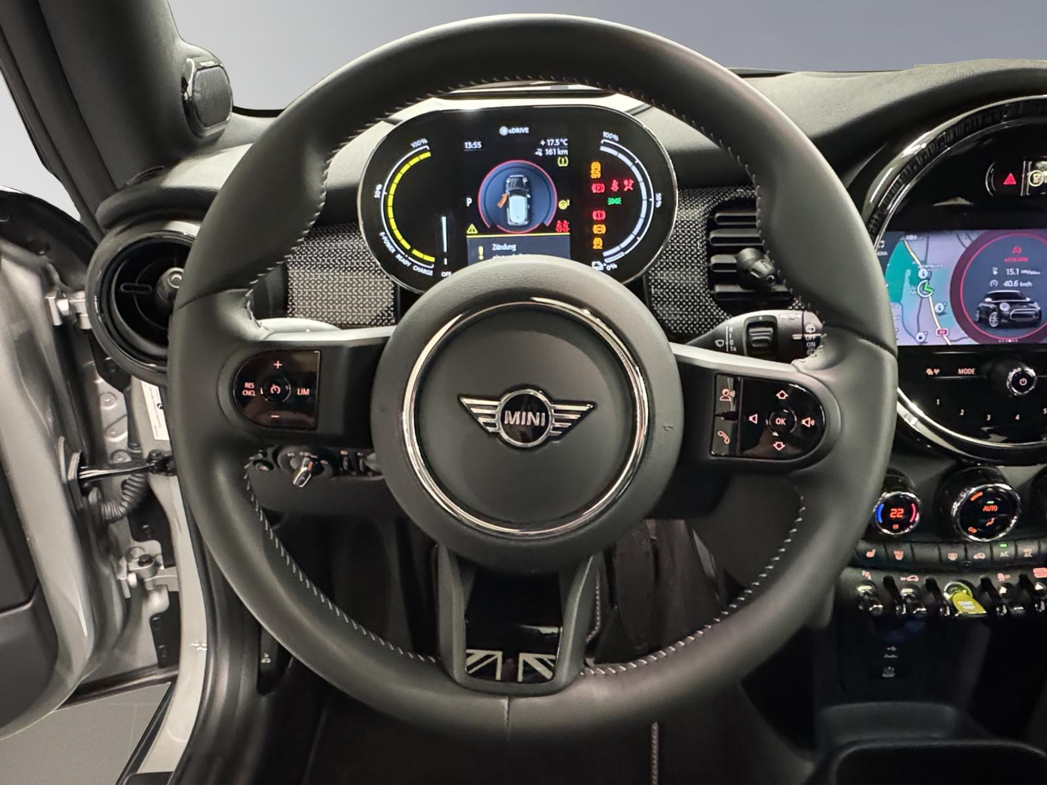 listing desktop thumbnail image 13