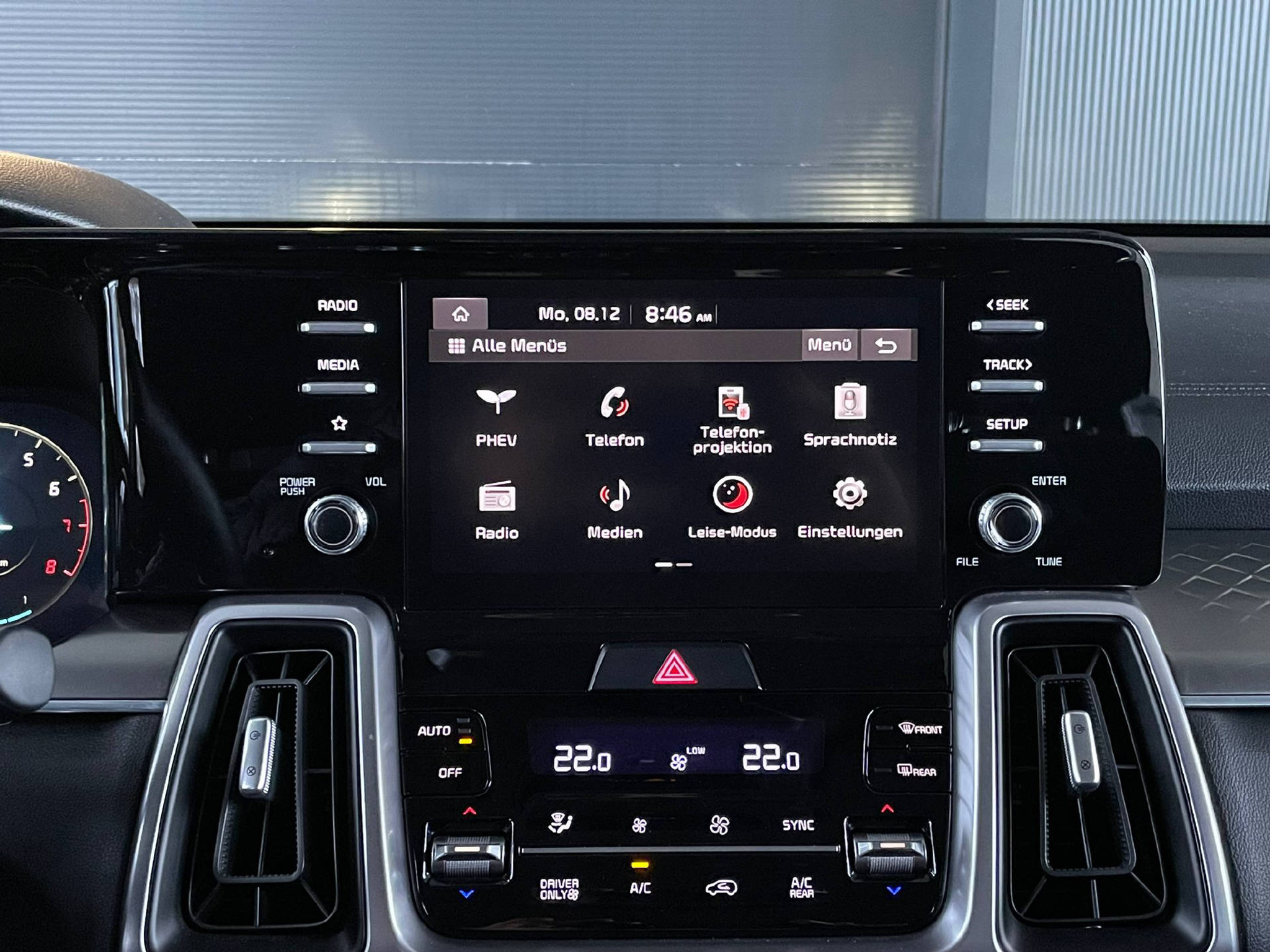 listing desktop thumbnail image 14