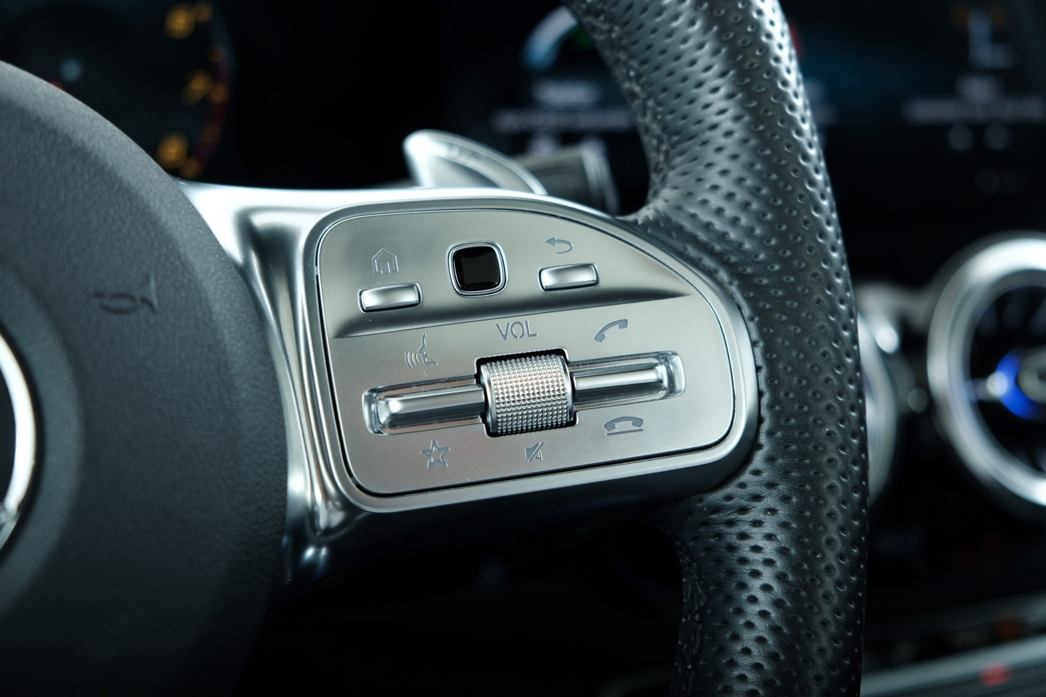 listing desktop thumbnail image 13