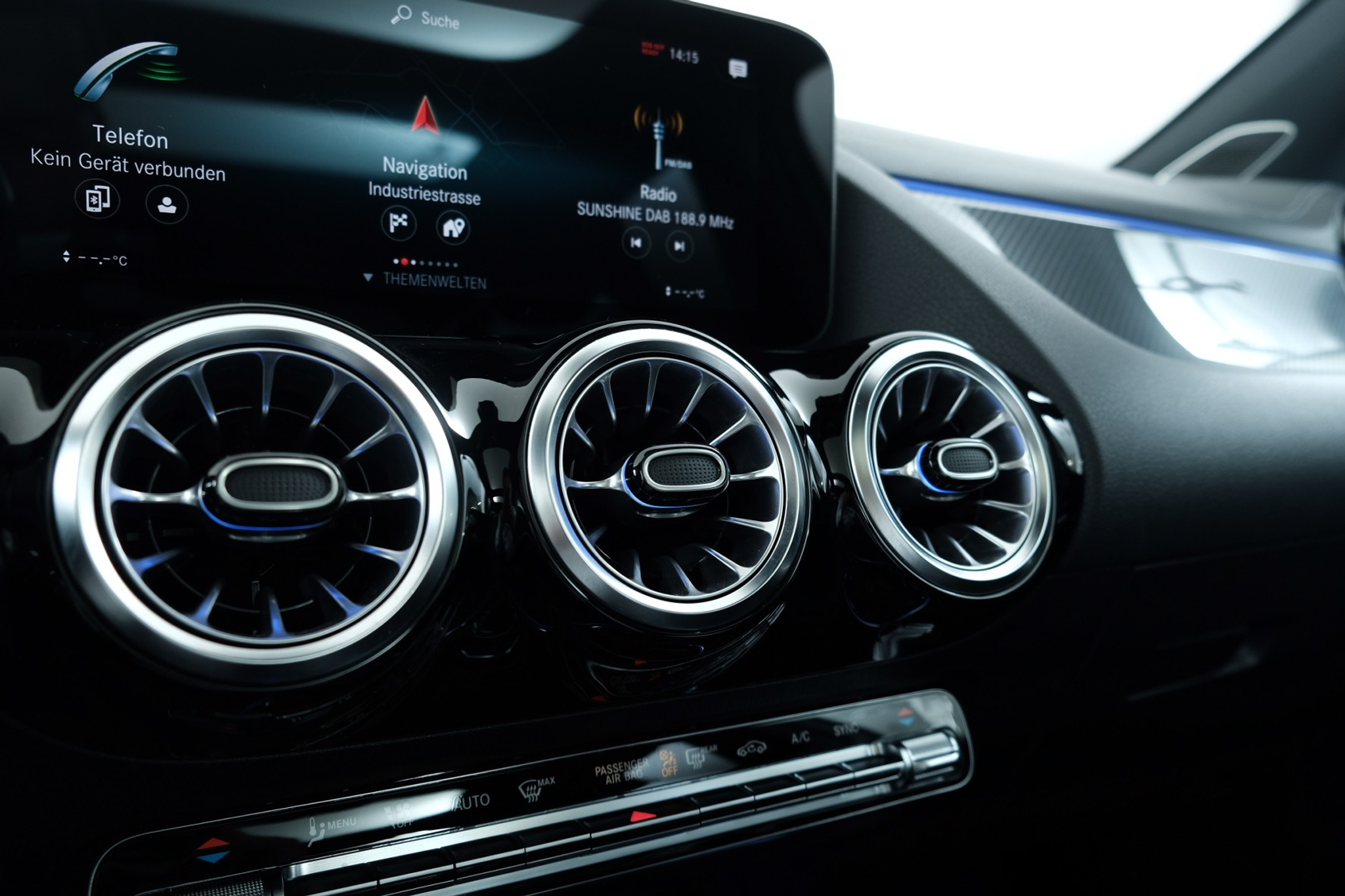 listing desktop thumbnail image 16