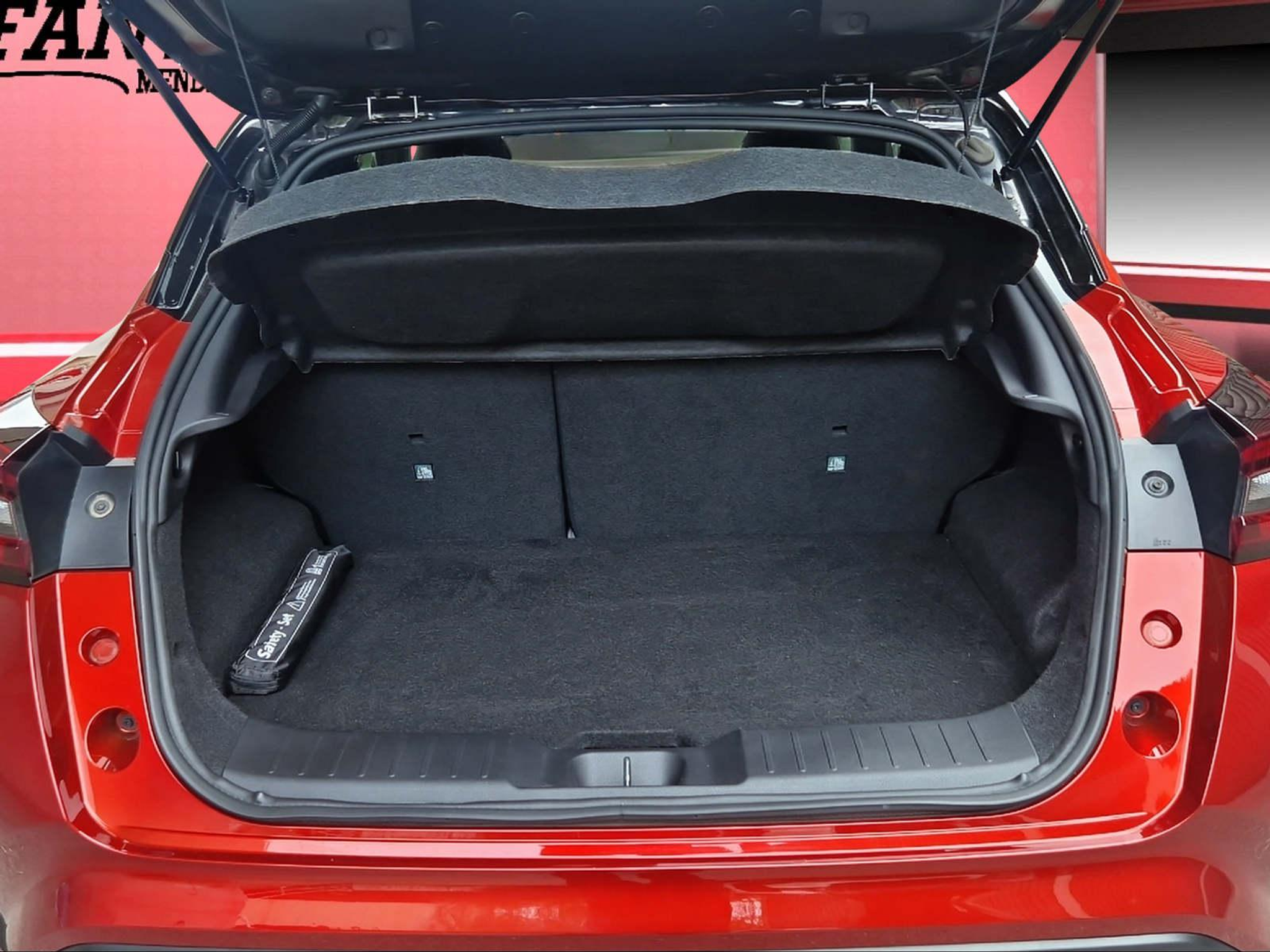 listing desktop thumbnail image 9