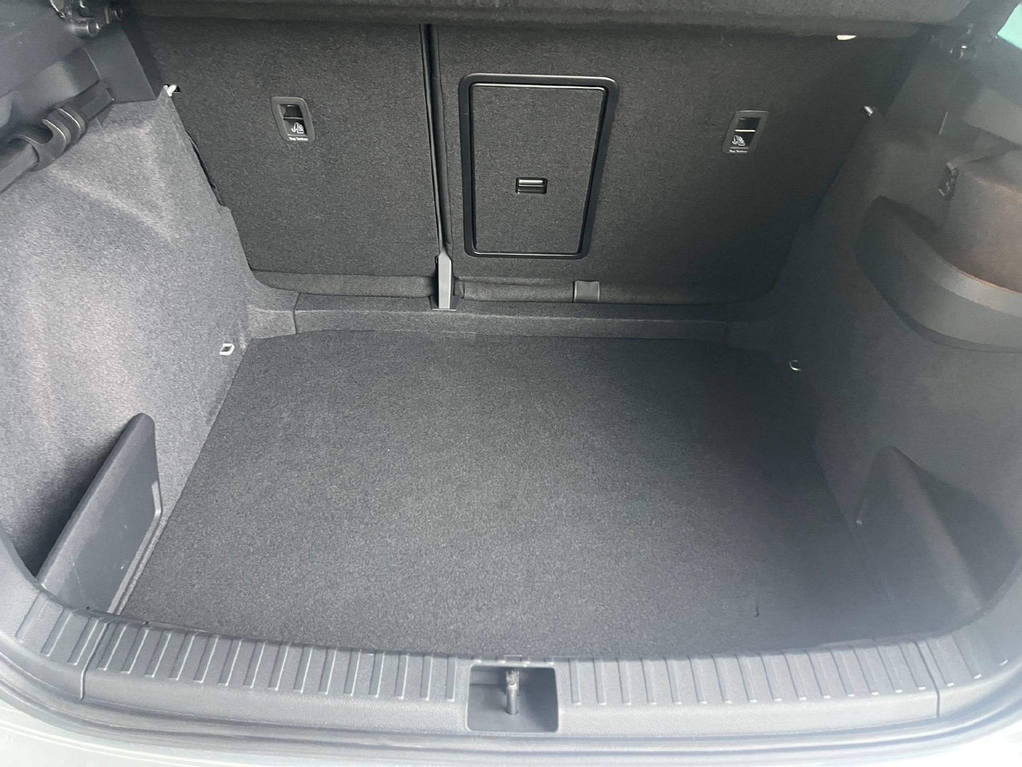 listing desktop thumbnail image 14