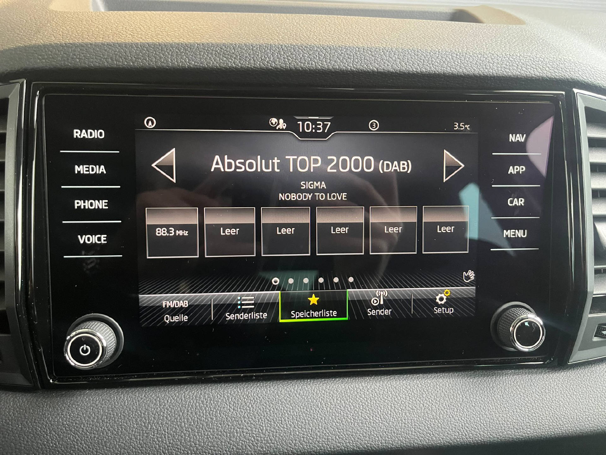 listing desktop thumbnail image 13