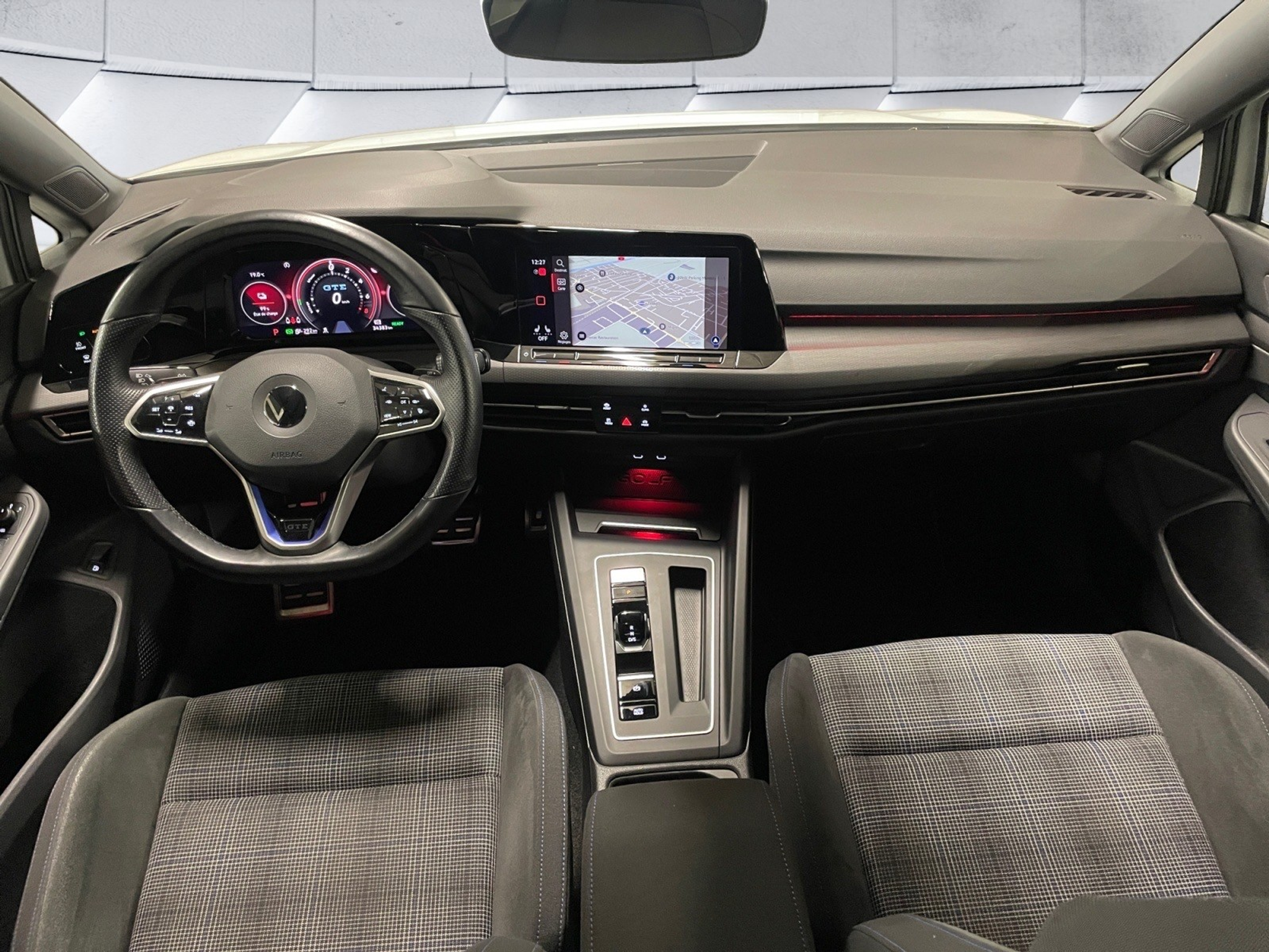 listing desktop thumbnail image 9