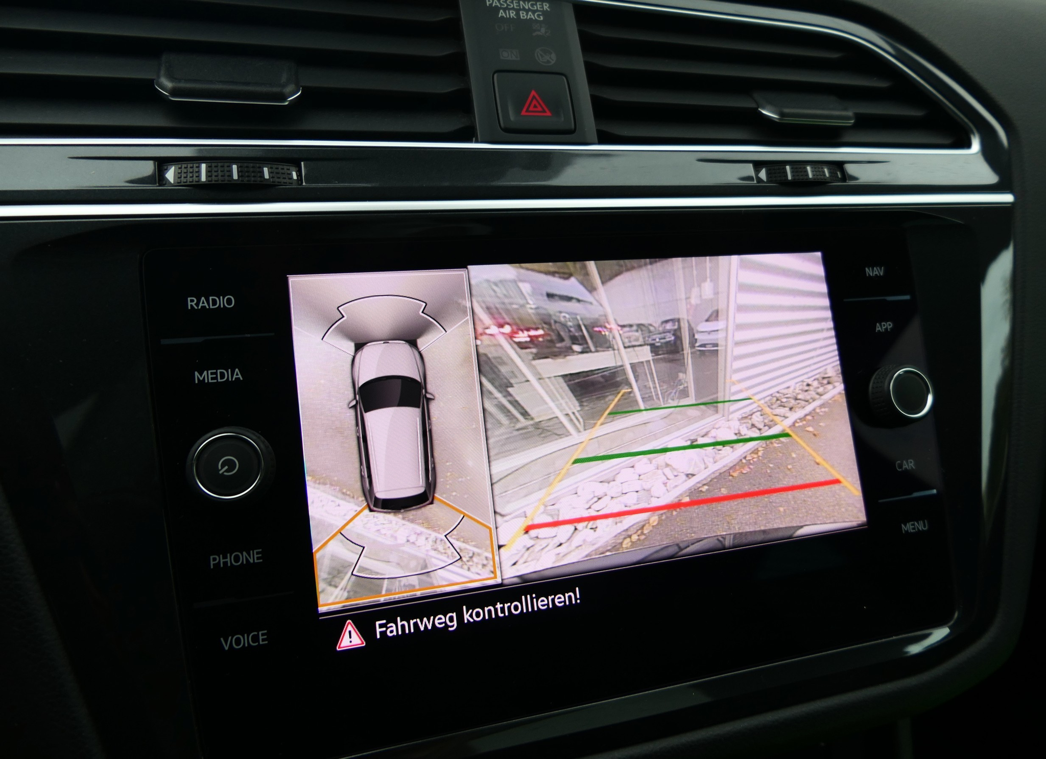 listing desktop thumbnail image 9