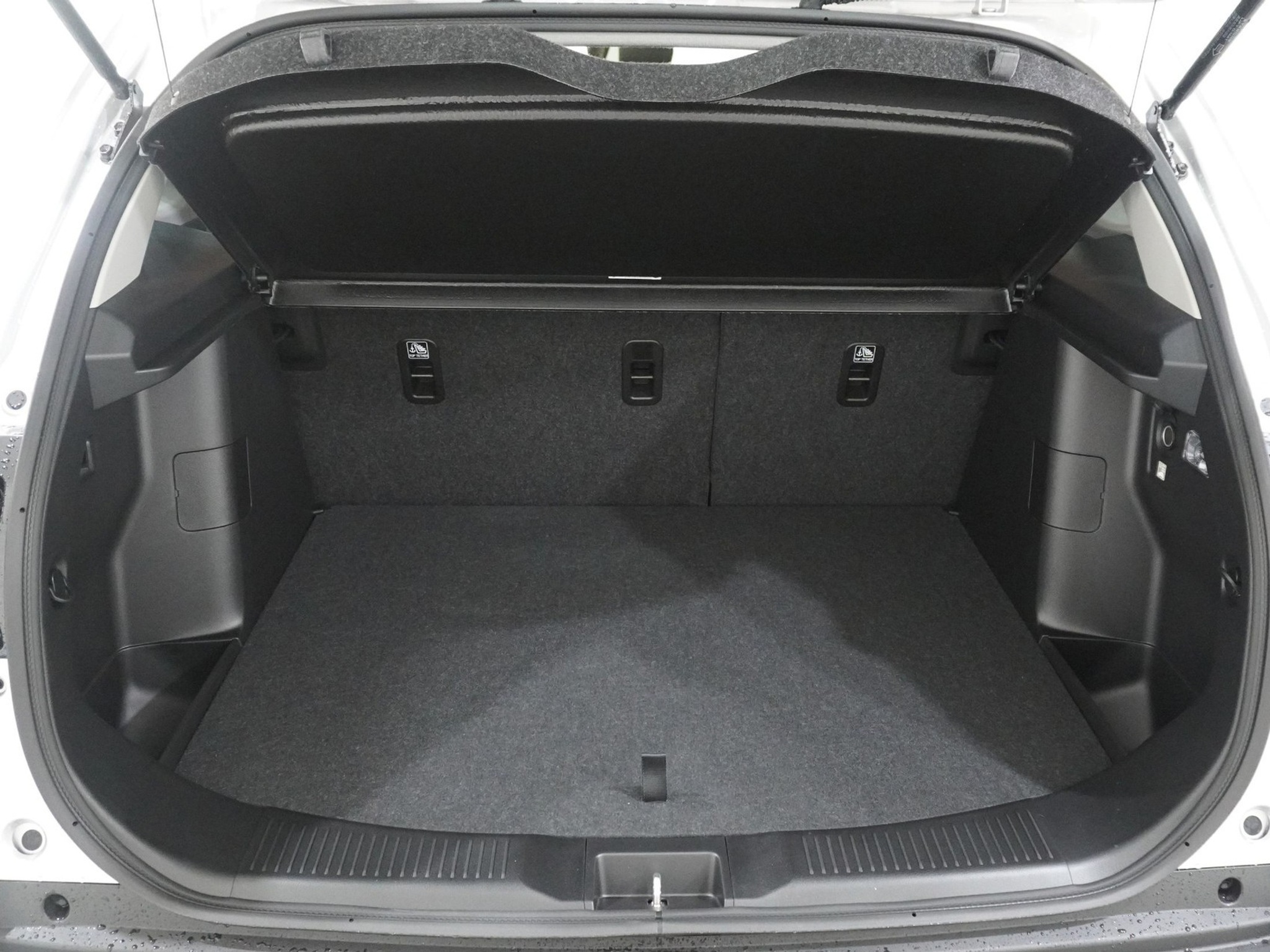 listing desktop thumbnail image 18