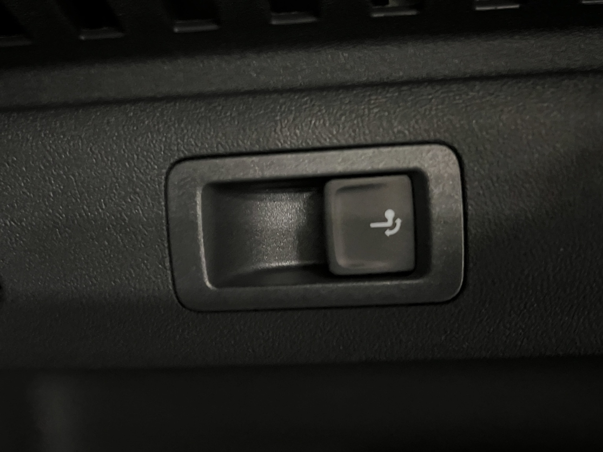 listing desktop thumbnail image 12