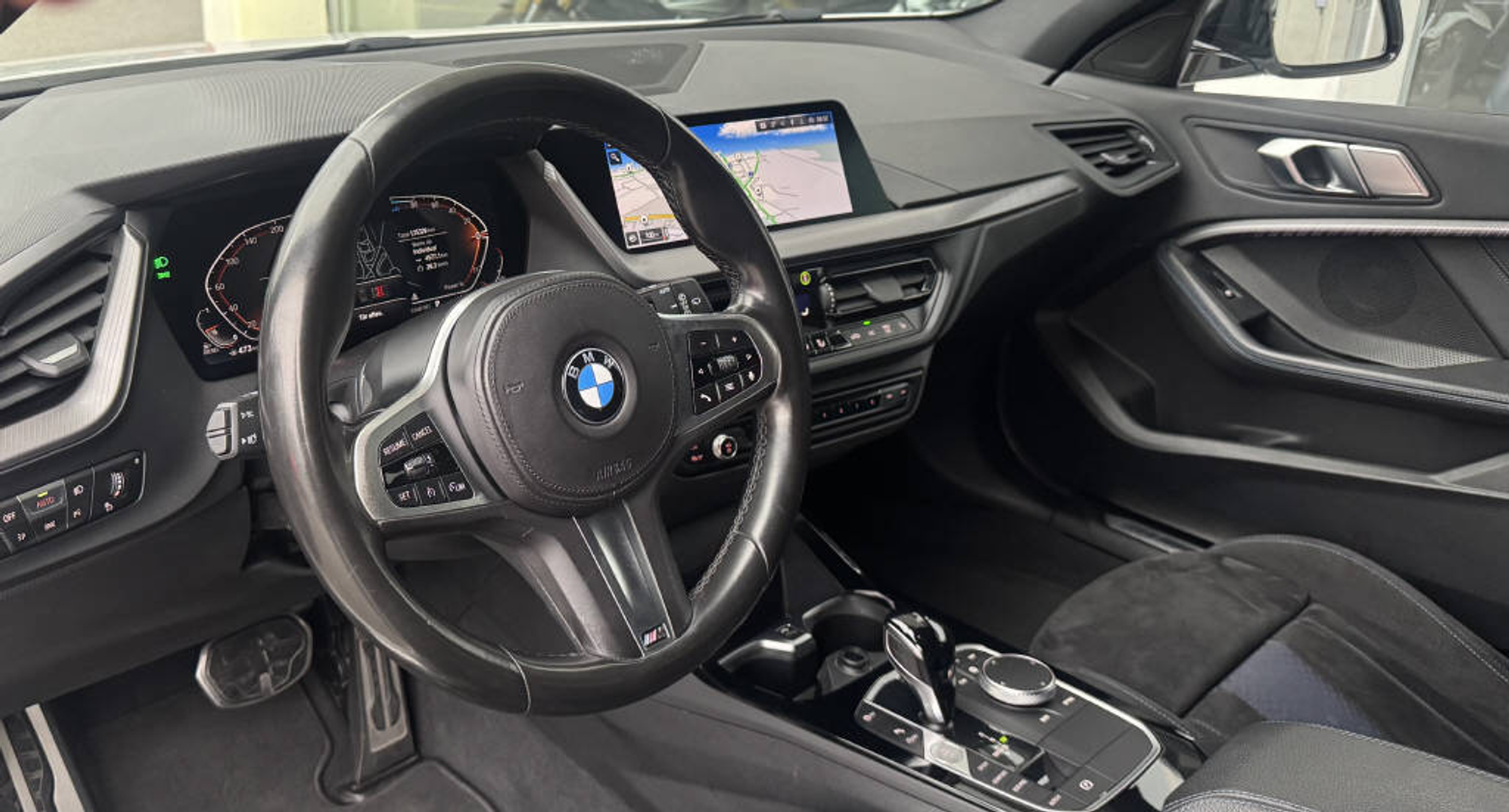 listing desktop thumbnail image 6