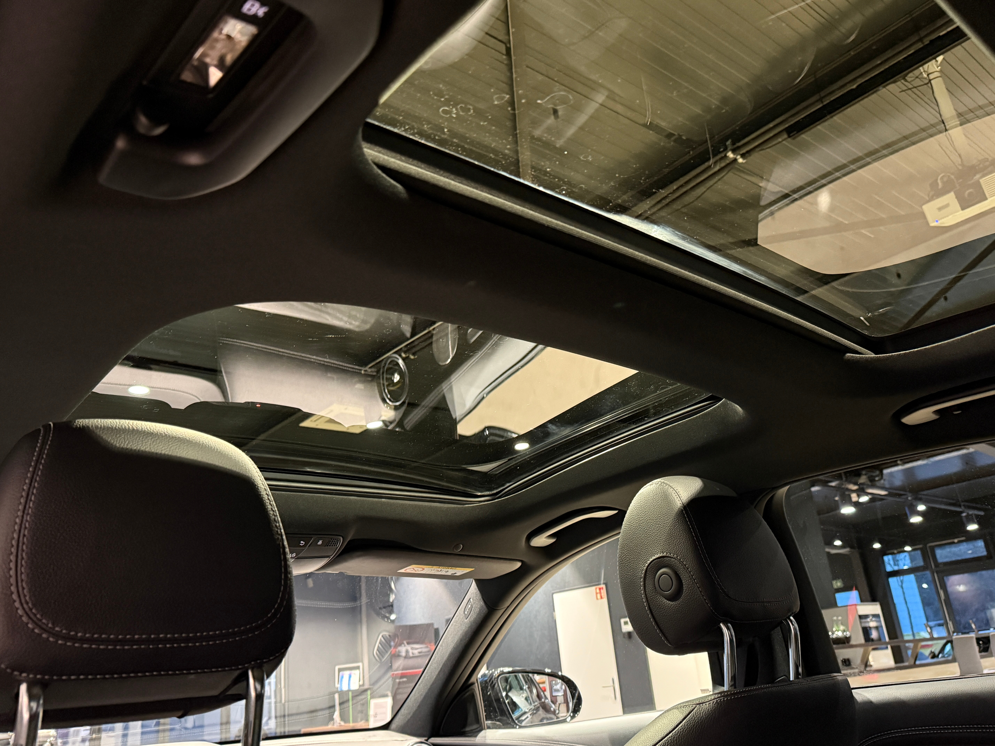 listing desktop thumbnail image 18