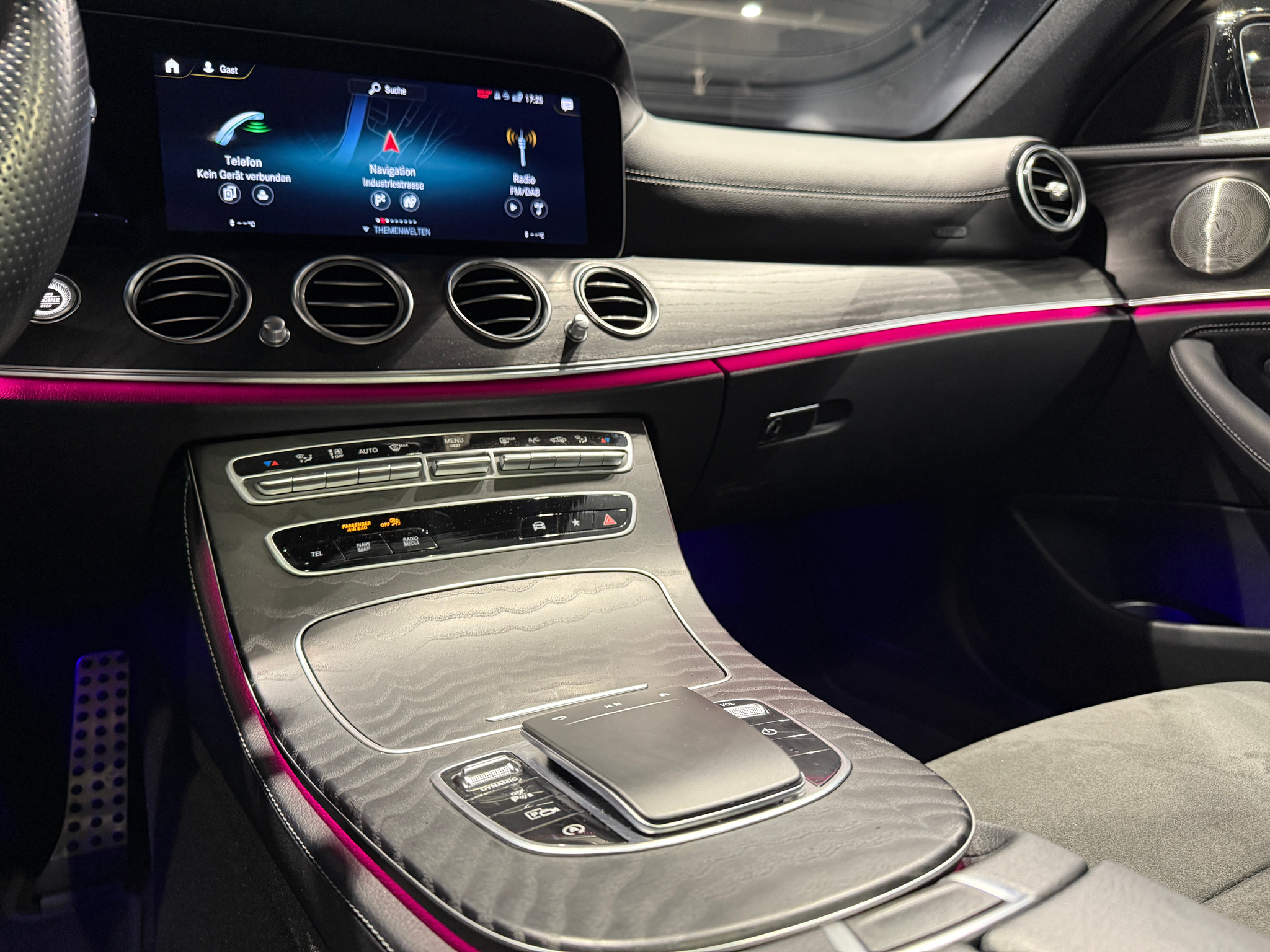 listing desktop thumbnail image 13