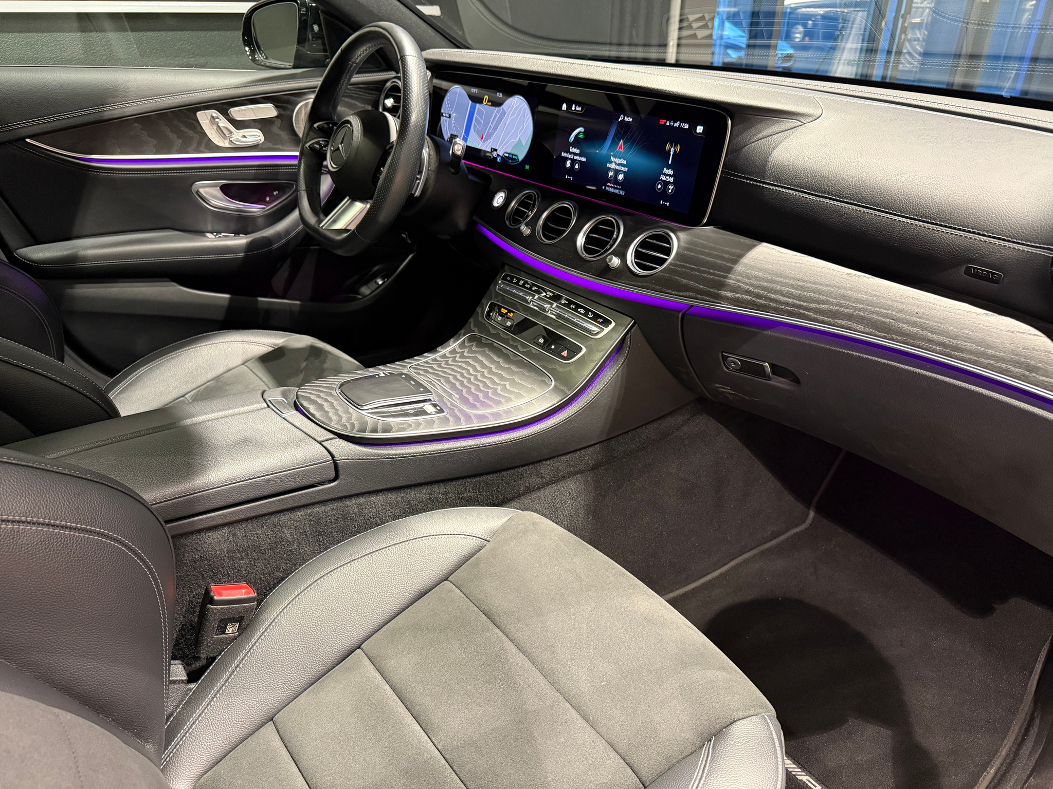 listing desktop thumbnail image 14