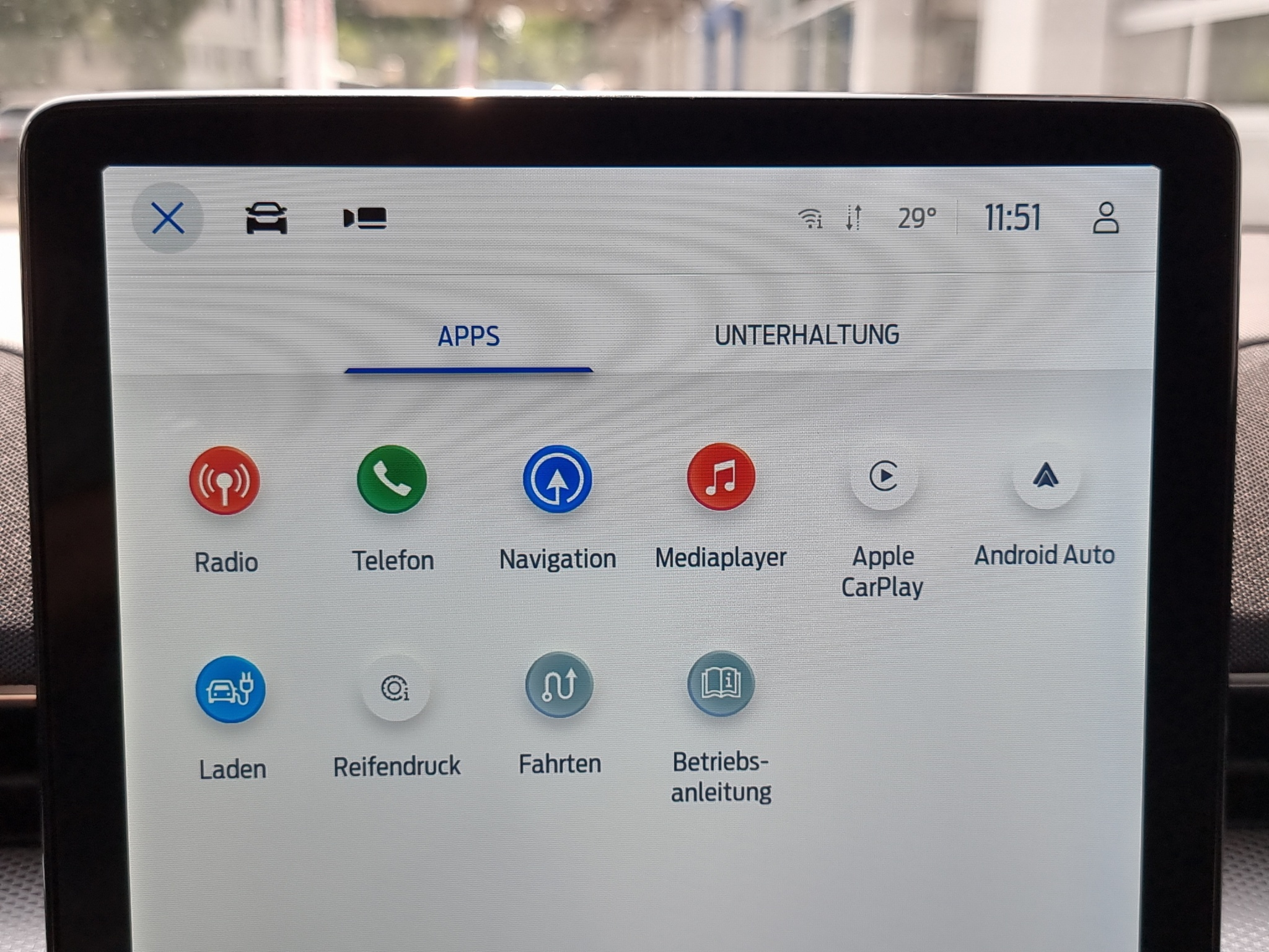 listing desktop thumbnail image 9