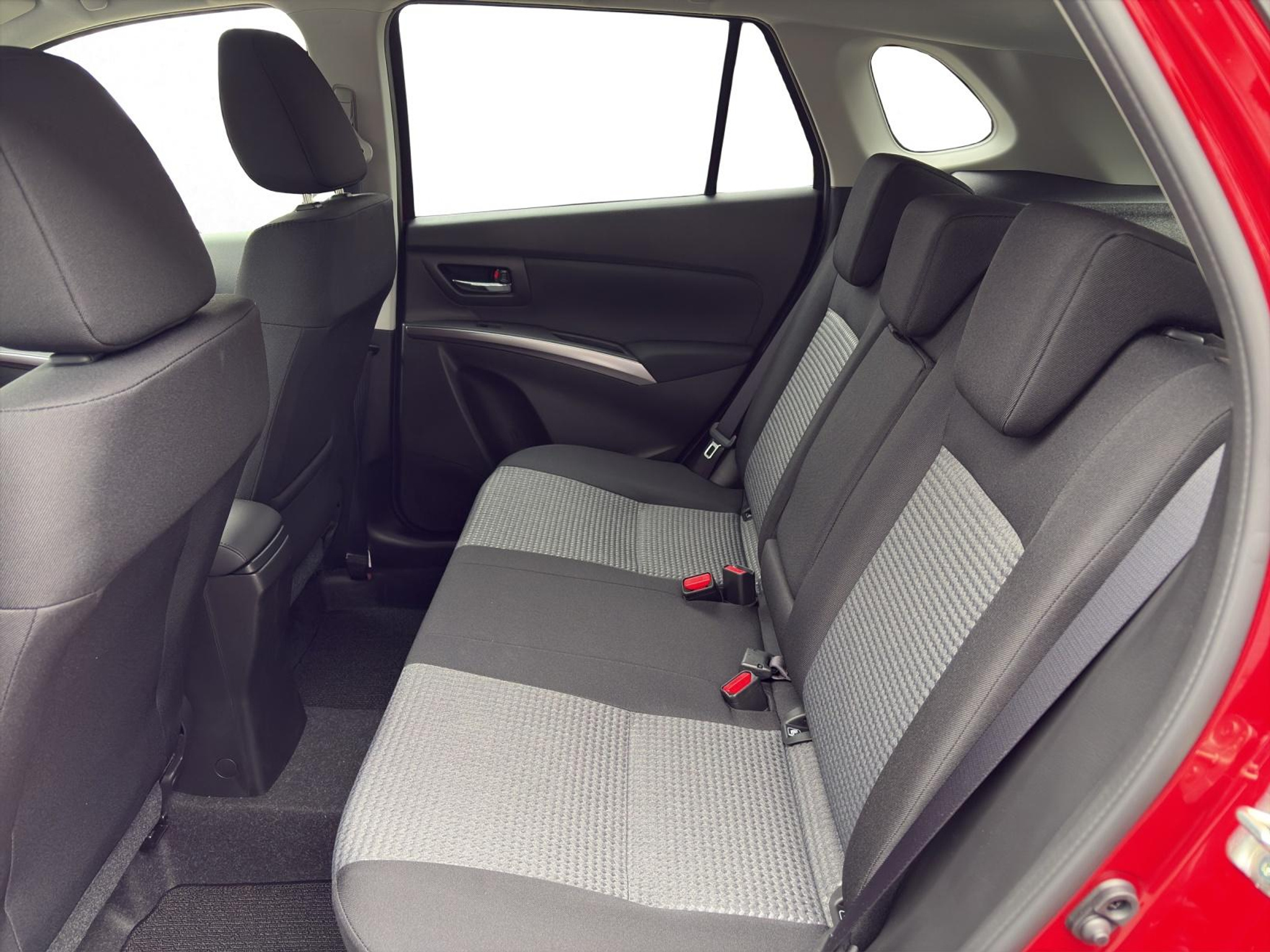 listing desktop thumbnail image 12