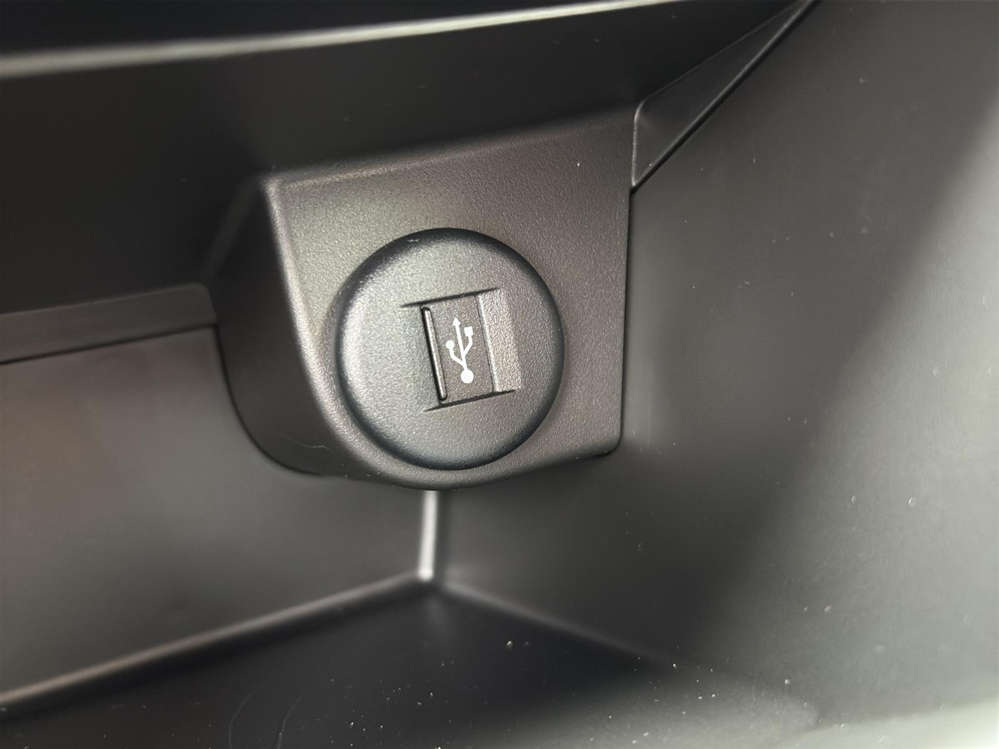 listing desktop thumbnail image 16