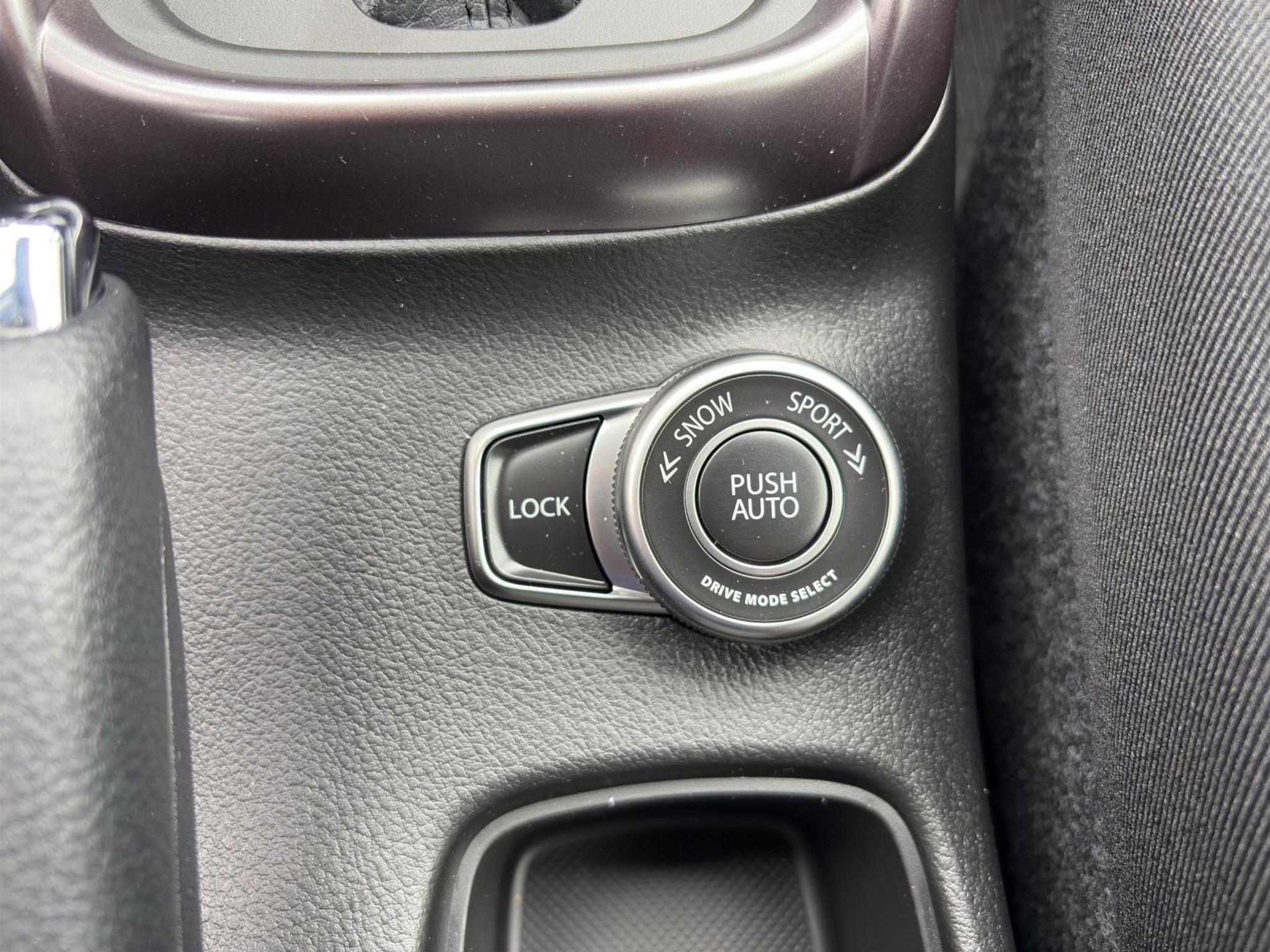 listing desktop thumbnail image 13