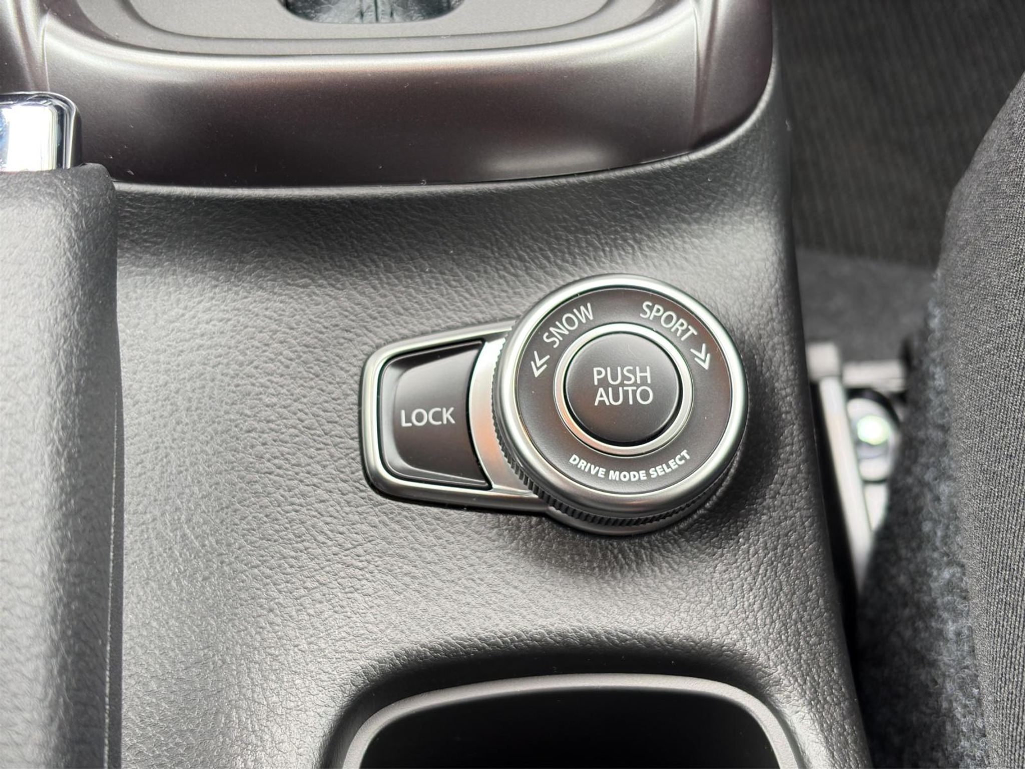 listing desktop thumbnail image 14