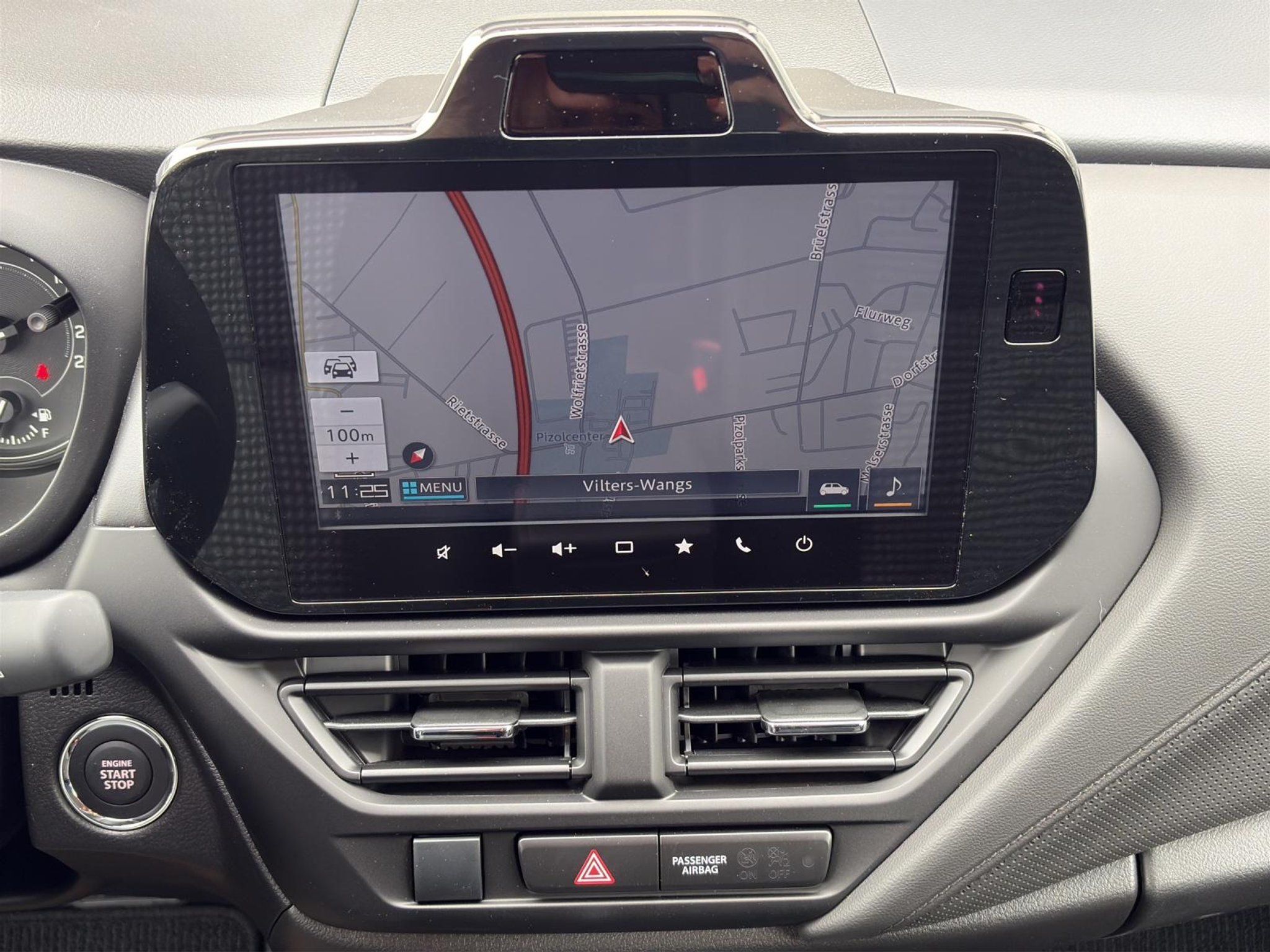 listing desktop thumbnail image 11