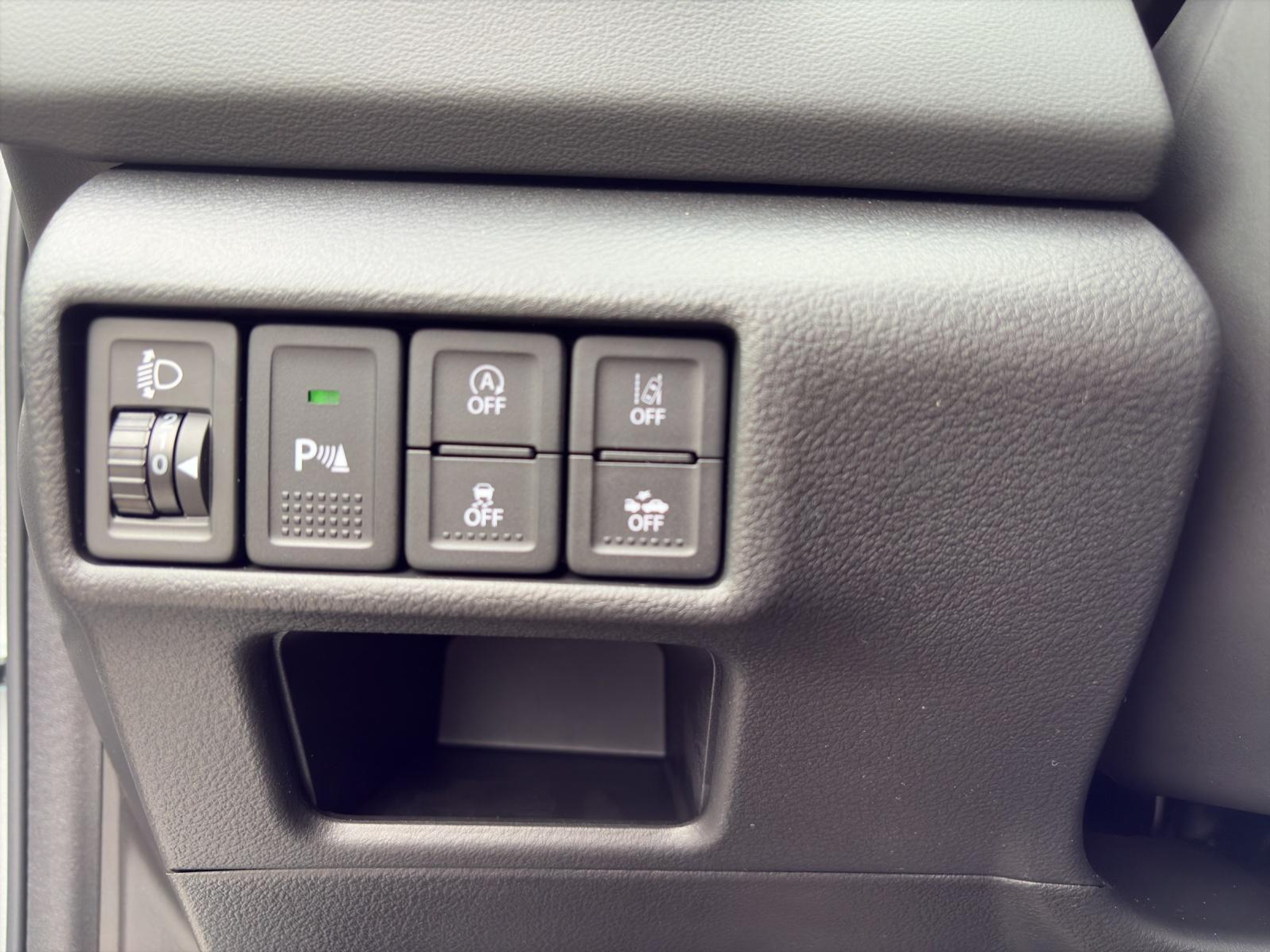 listing desktop thumbnail image 18