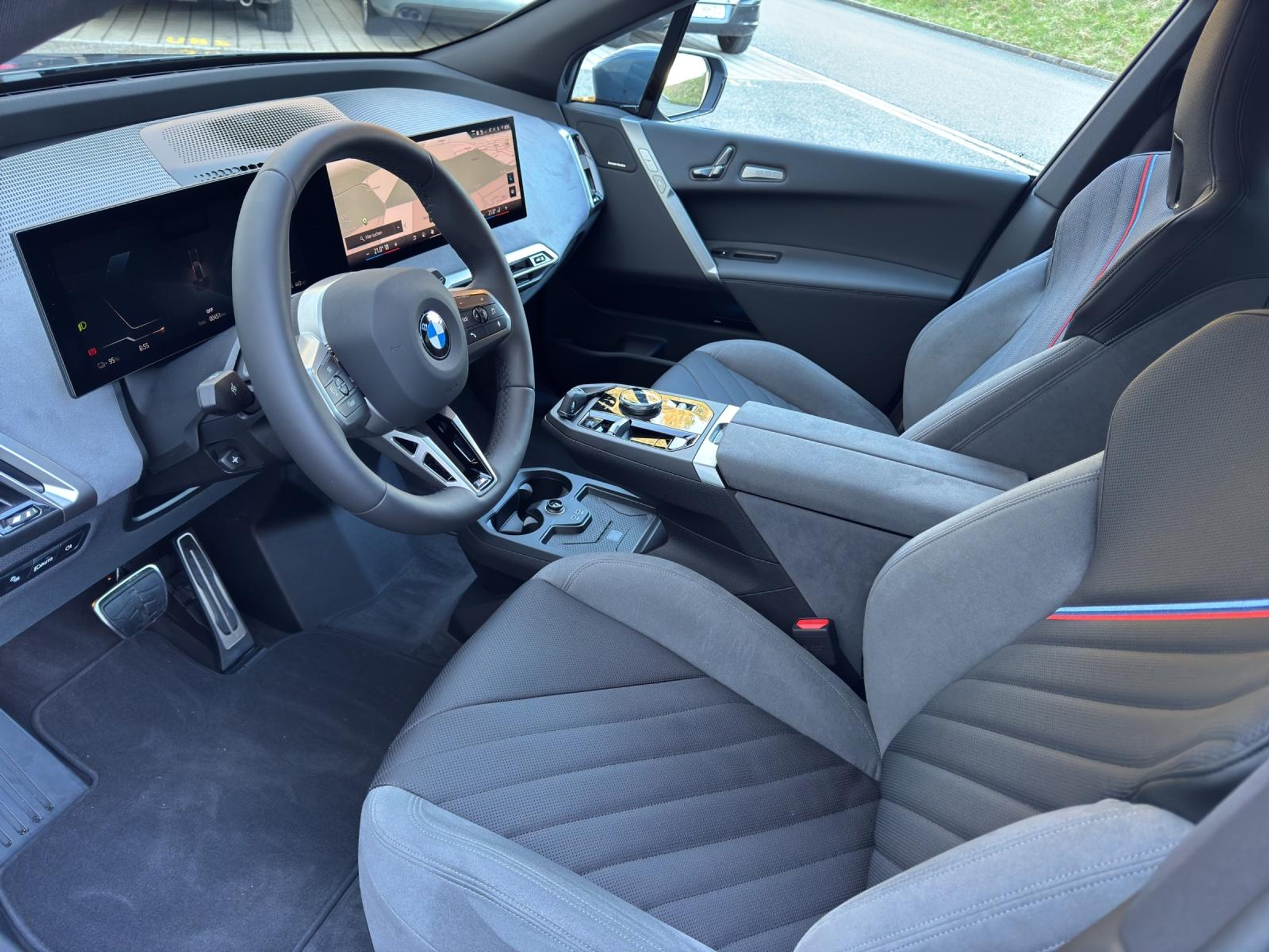 listing desktop thumbnail image 19