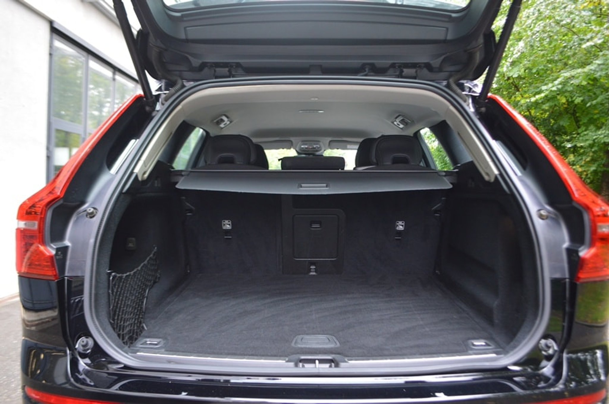 listing desktop thumbnail image 10