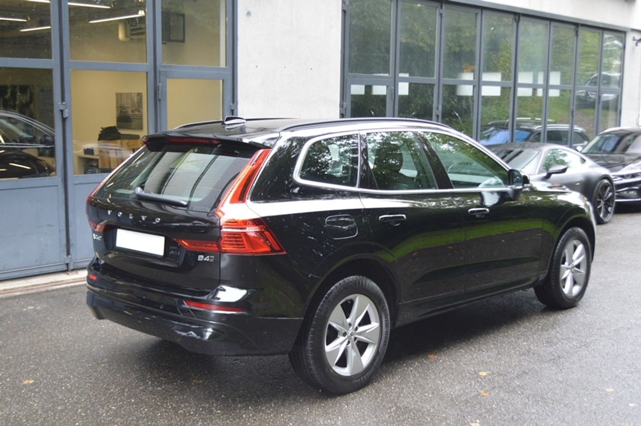 listing desktop thumbnail image 15