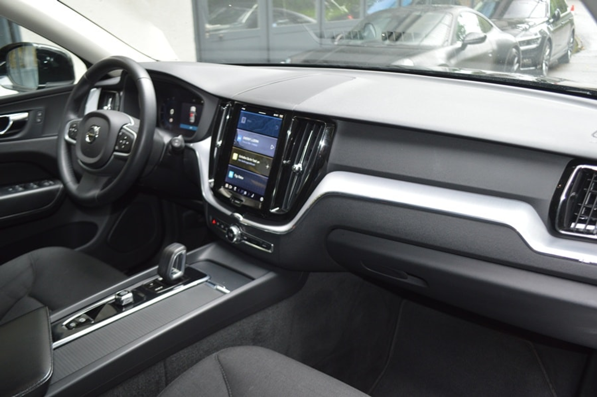 listing desktop thumbnail image 7