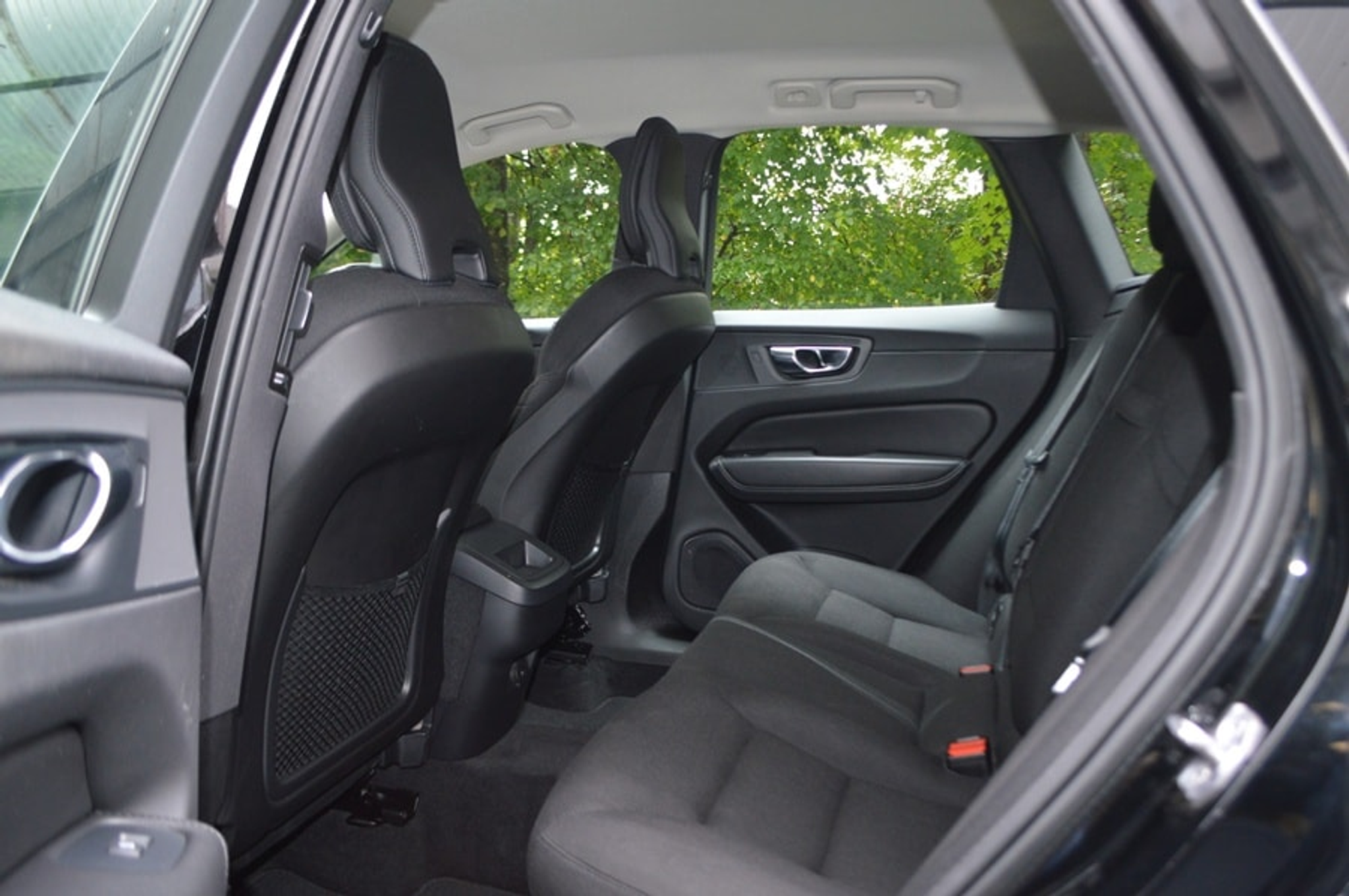 listing desktop thumbnail image 5