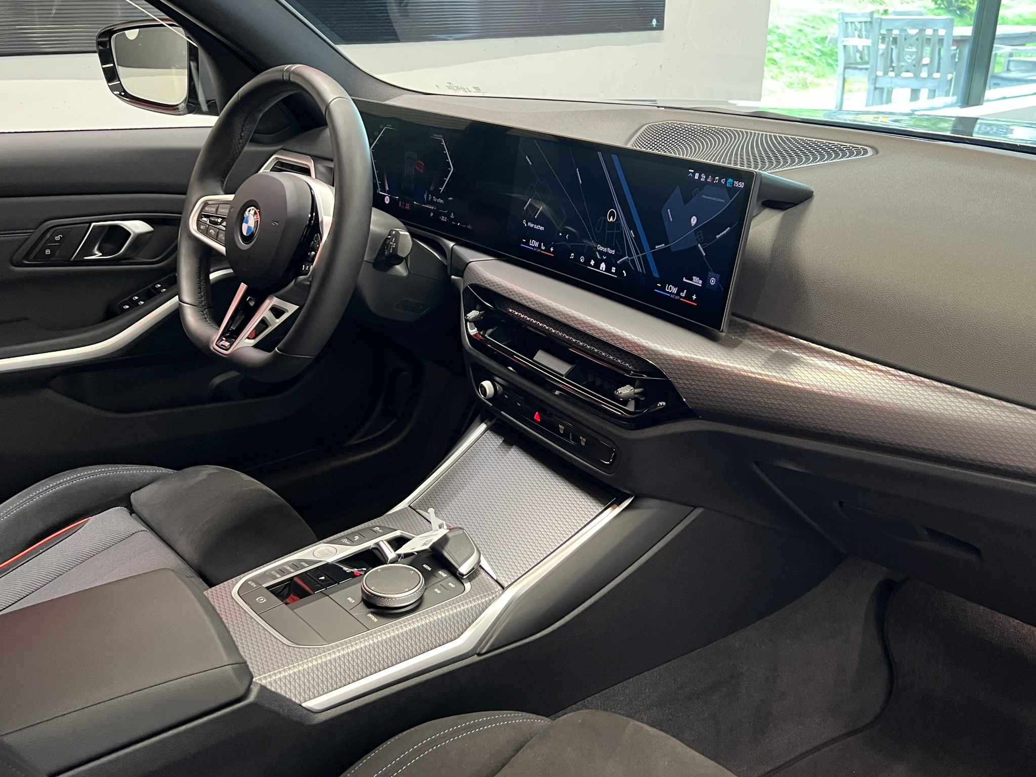 listing desktop thumbnail image 18