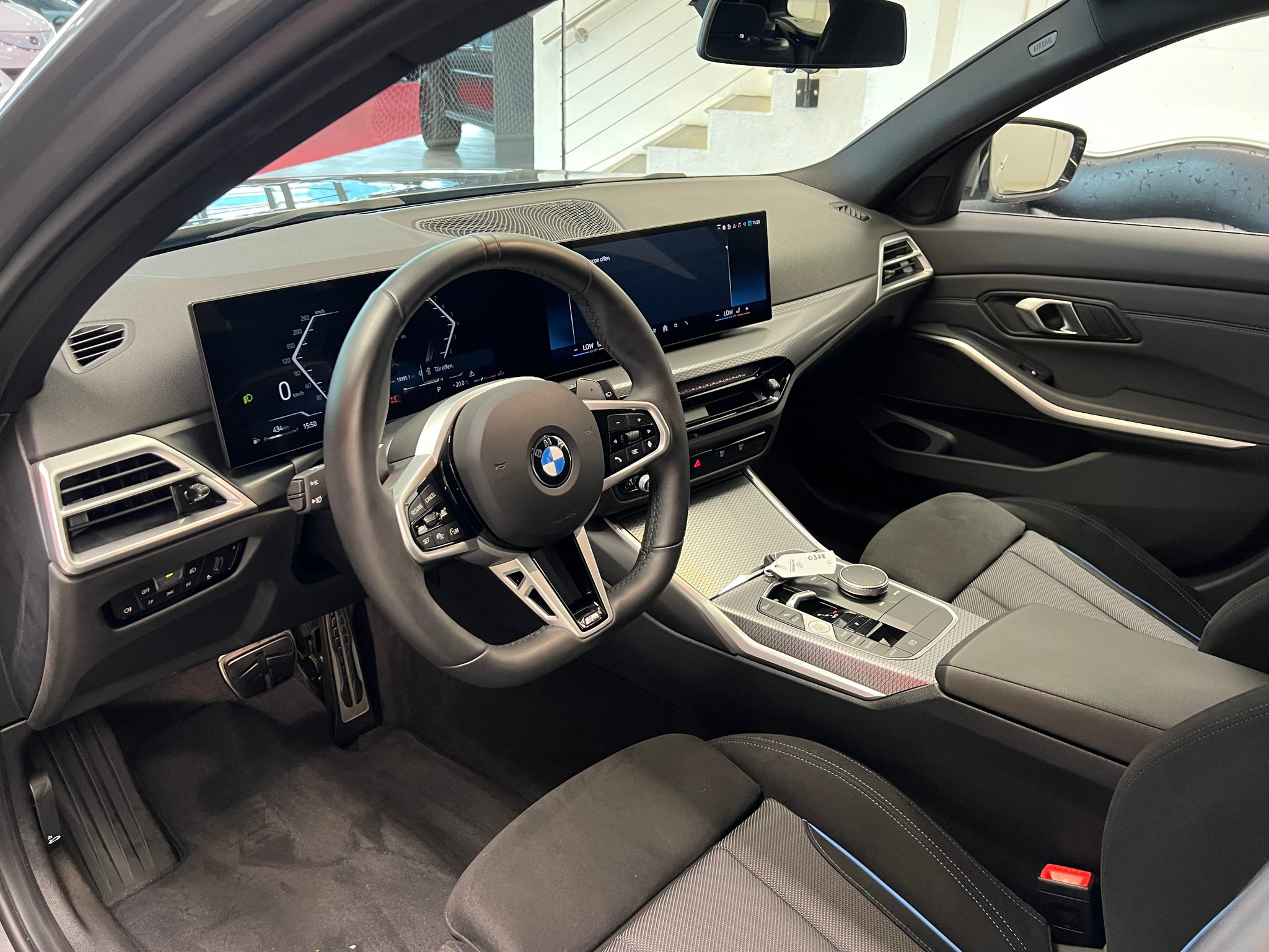 listing desktop thumbnail image 10