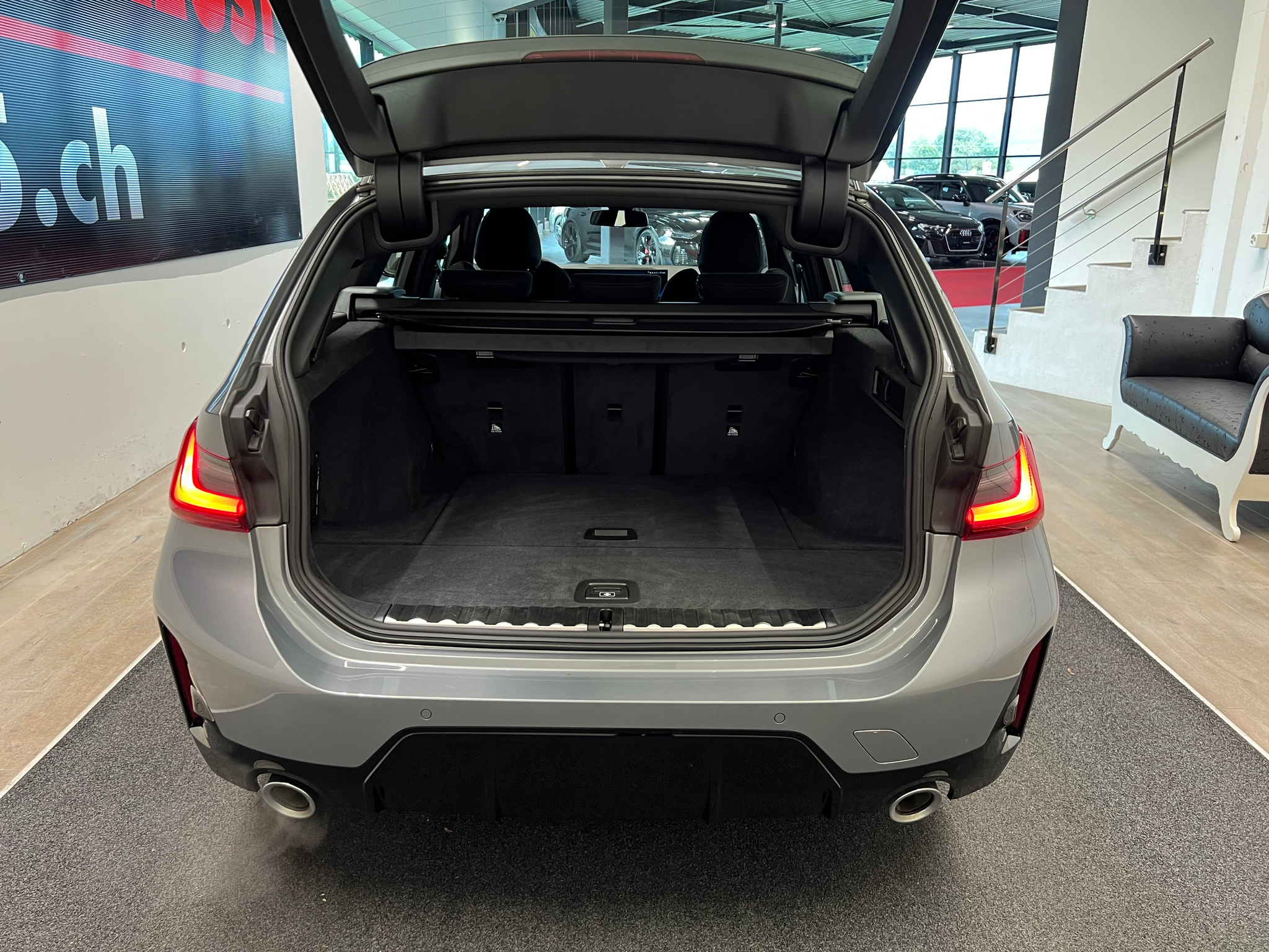 listing desktop thumbnail image 9