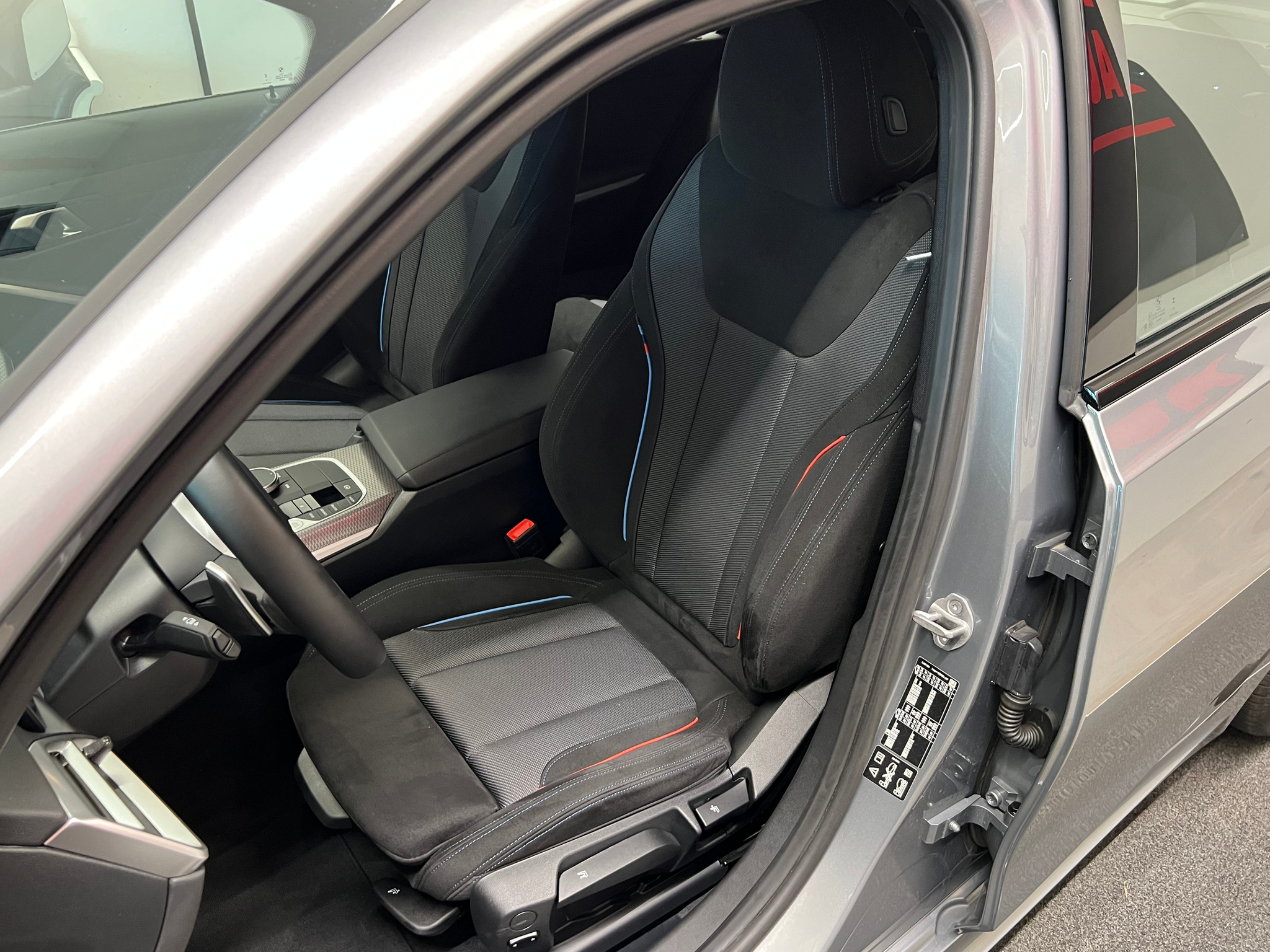 listing desktop thumbnail image 13