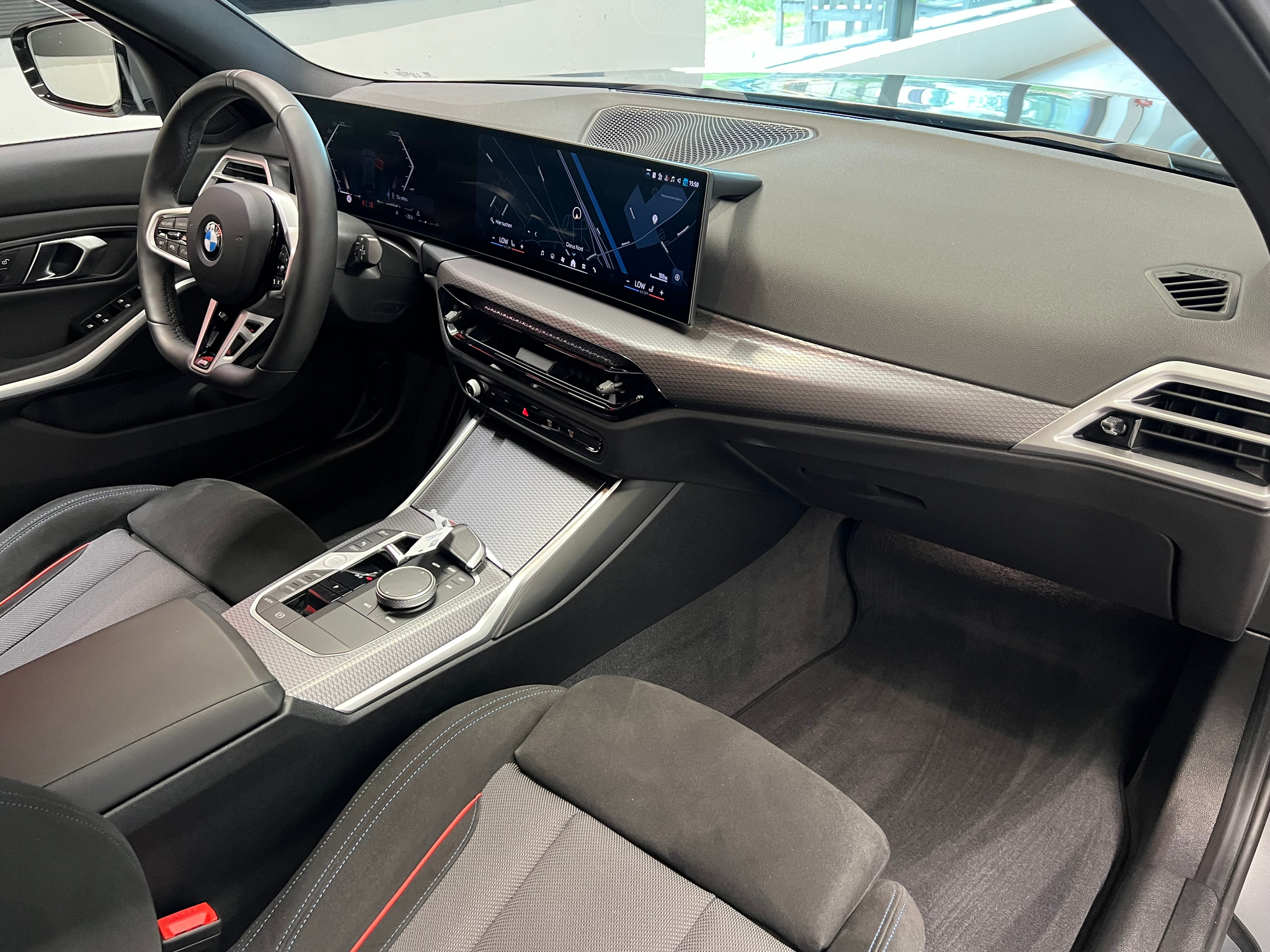 listing desktop thumbnail image 17