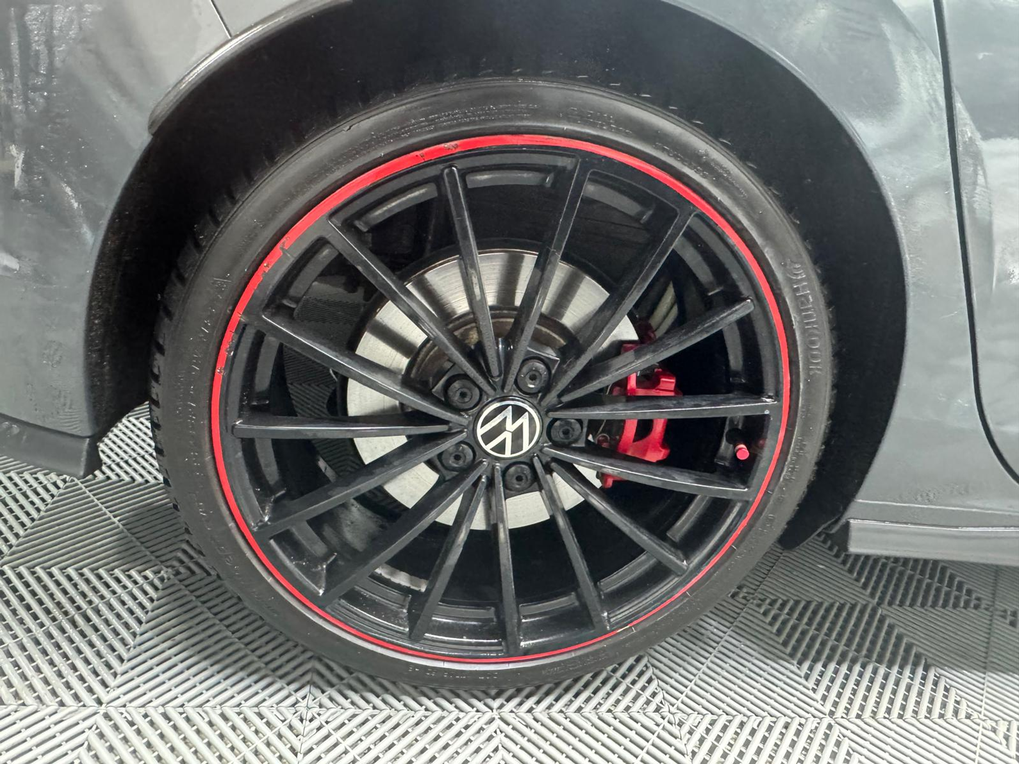 listing desktop thumbnail image 24