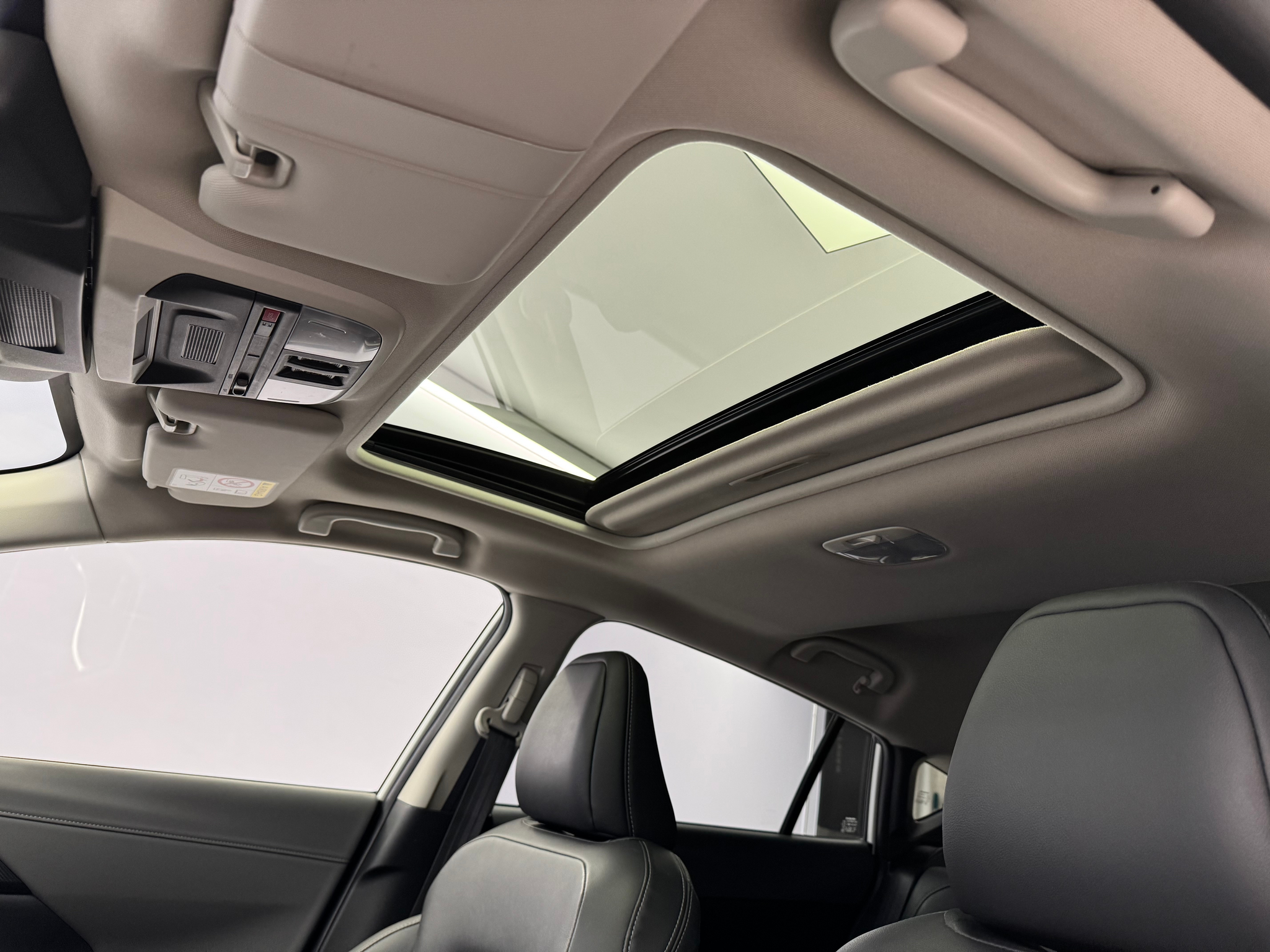 listing desktop thumbnail image 15