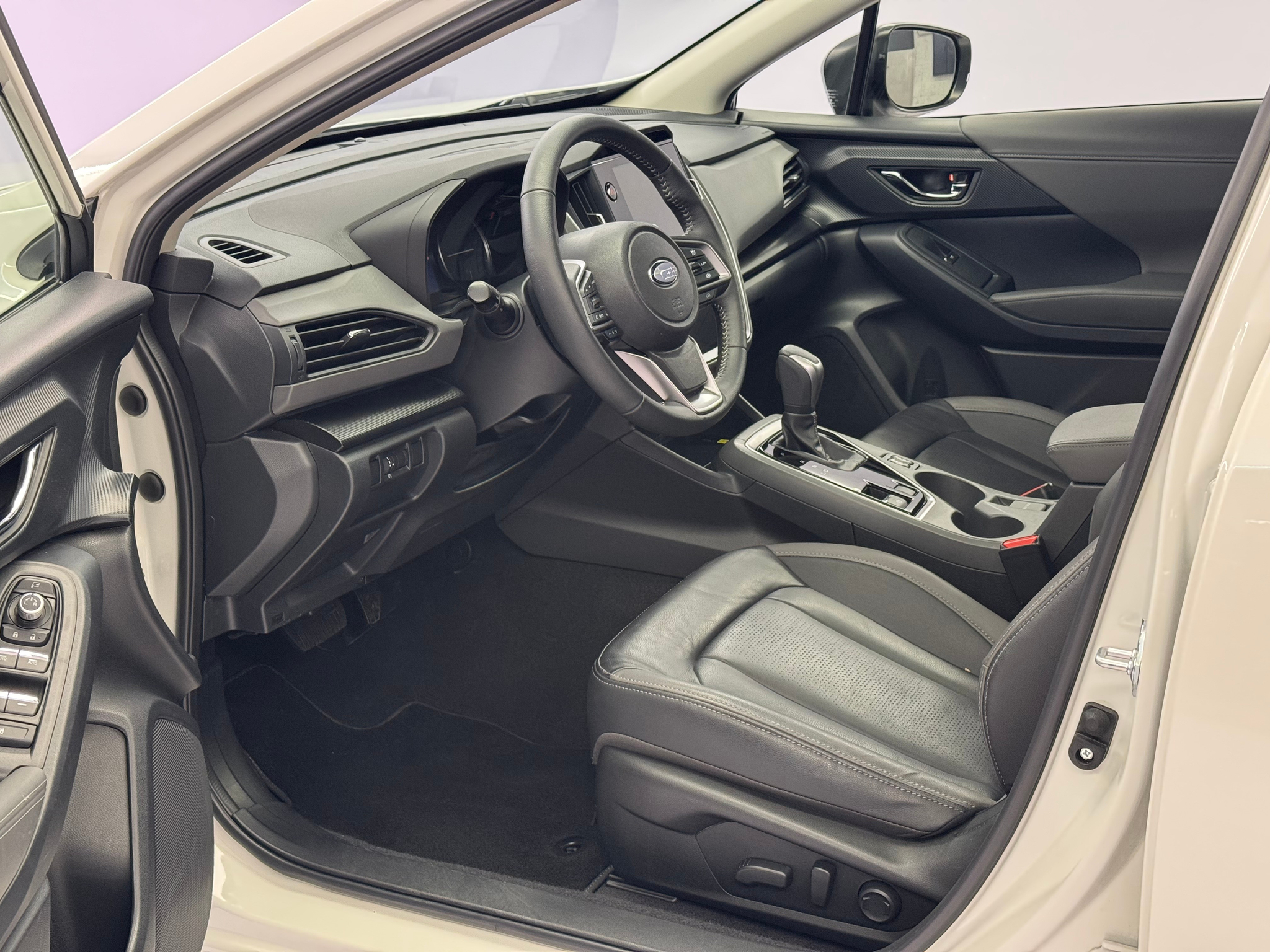 listing desktop thumbnail image 6