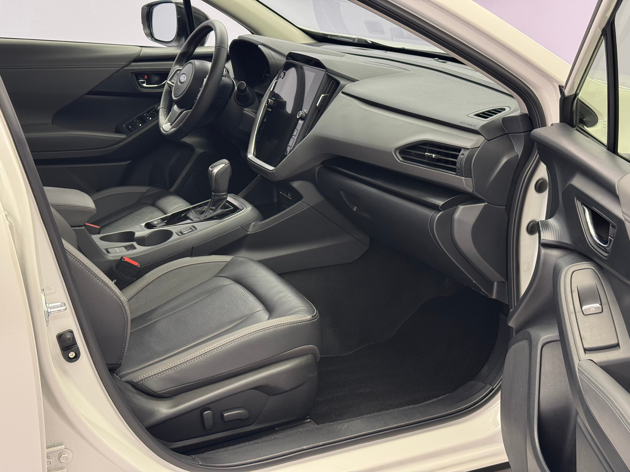 listing desktop thumbnail image 7