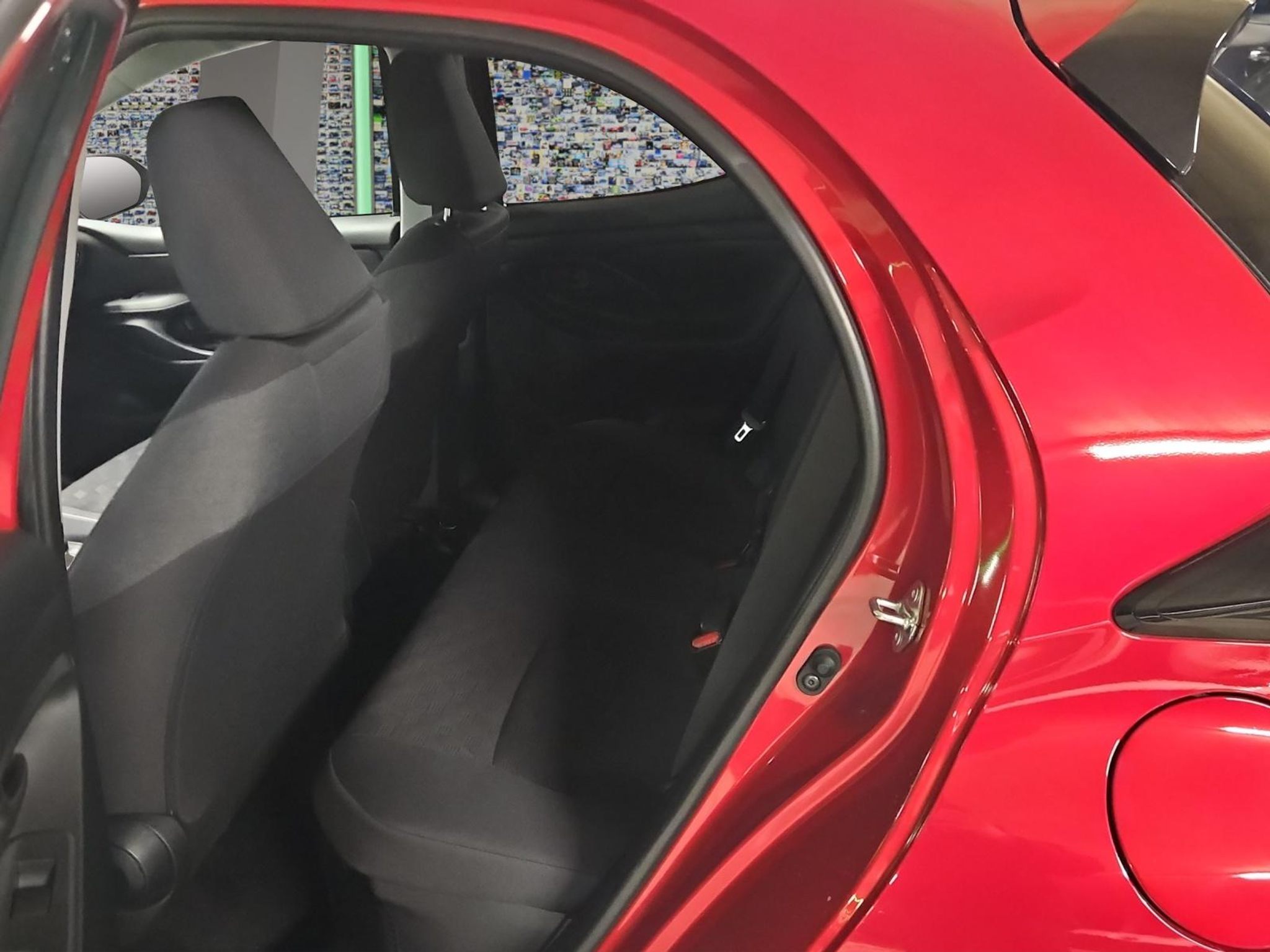 listing desktop thumbnail image 9