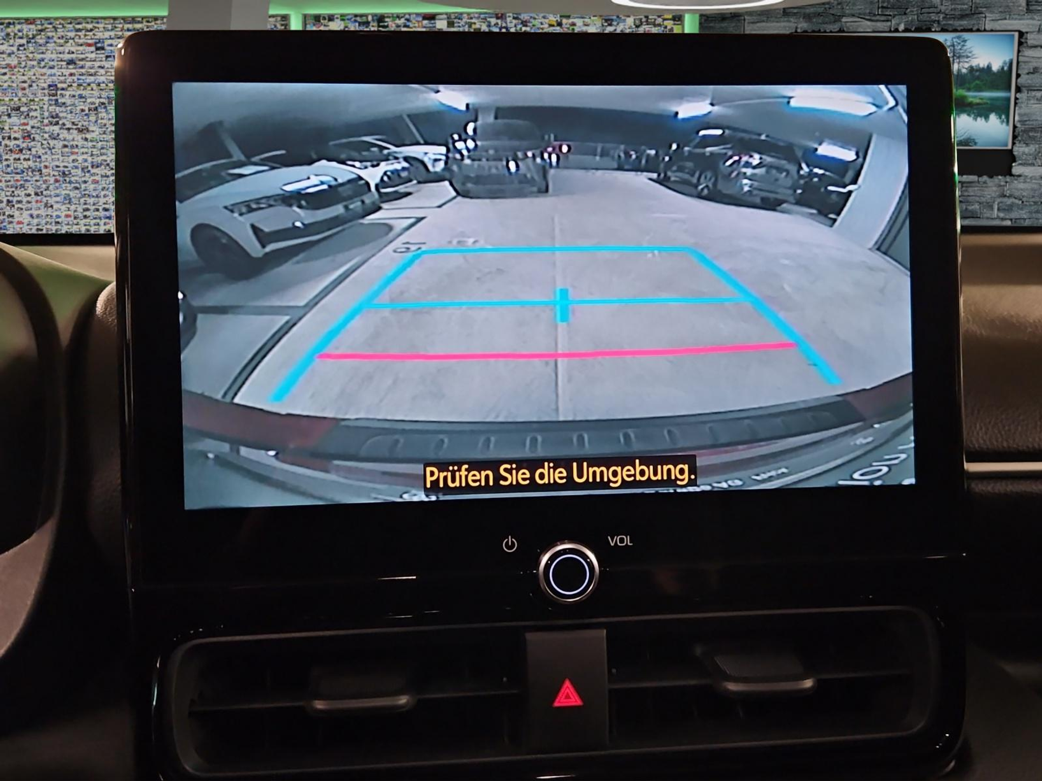 listing desktop thumbnail image 16