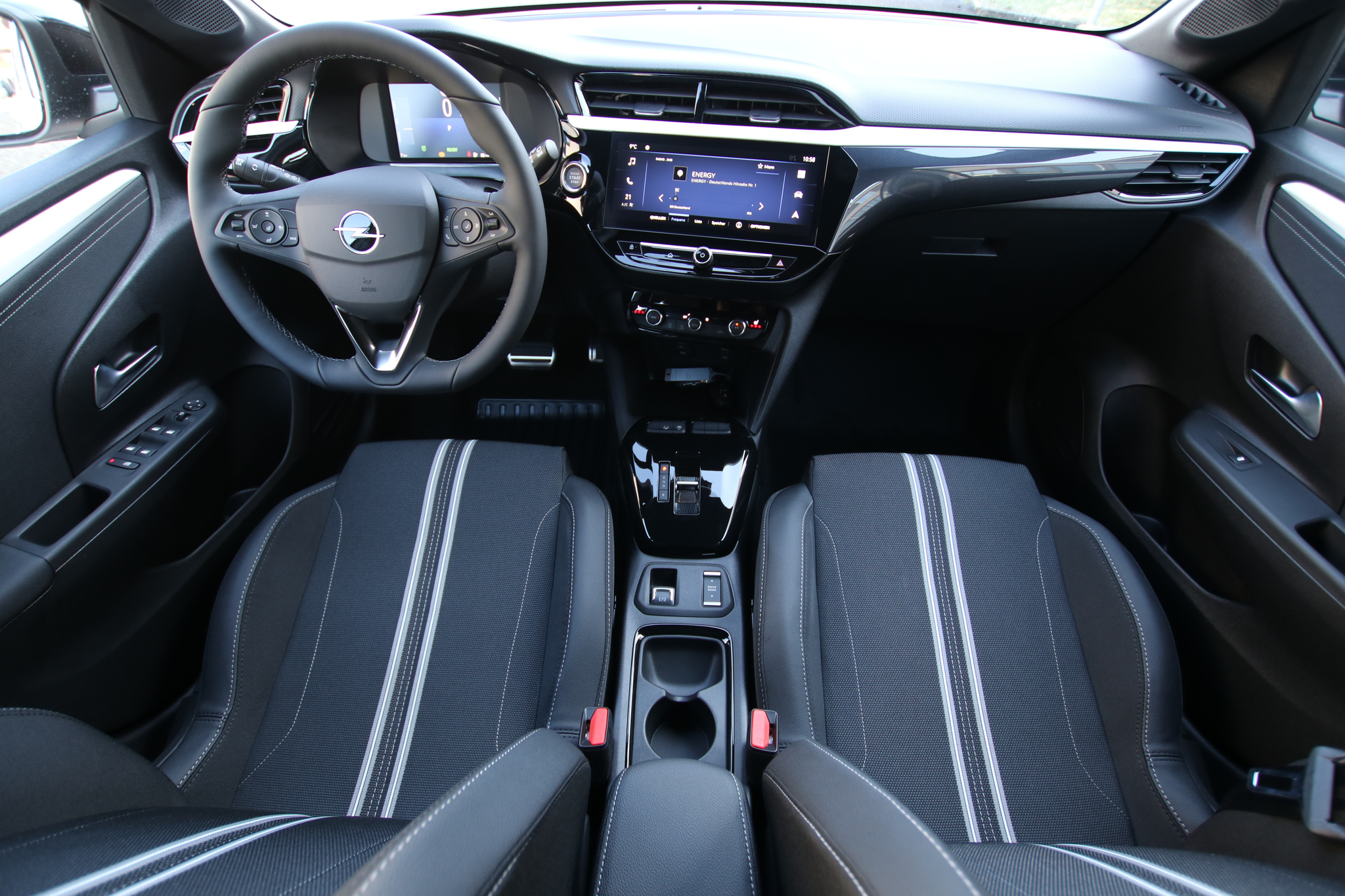 listing desktop thumbnail image 9